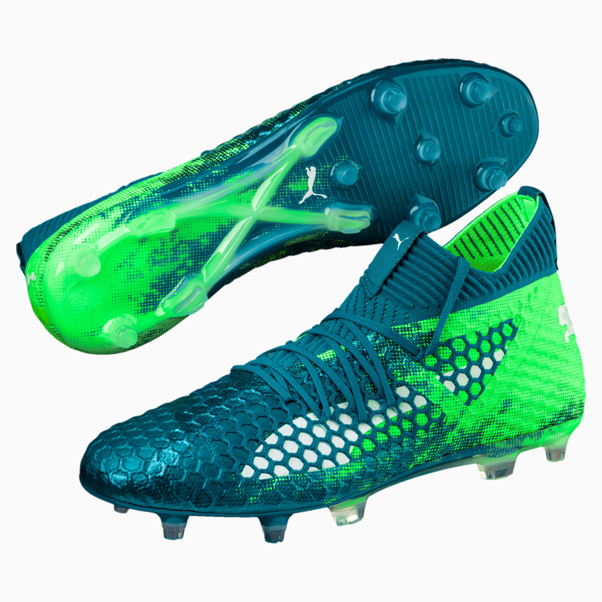 puma laceless soccer cleats