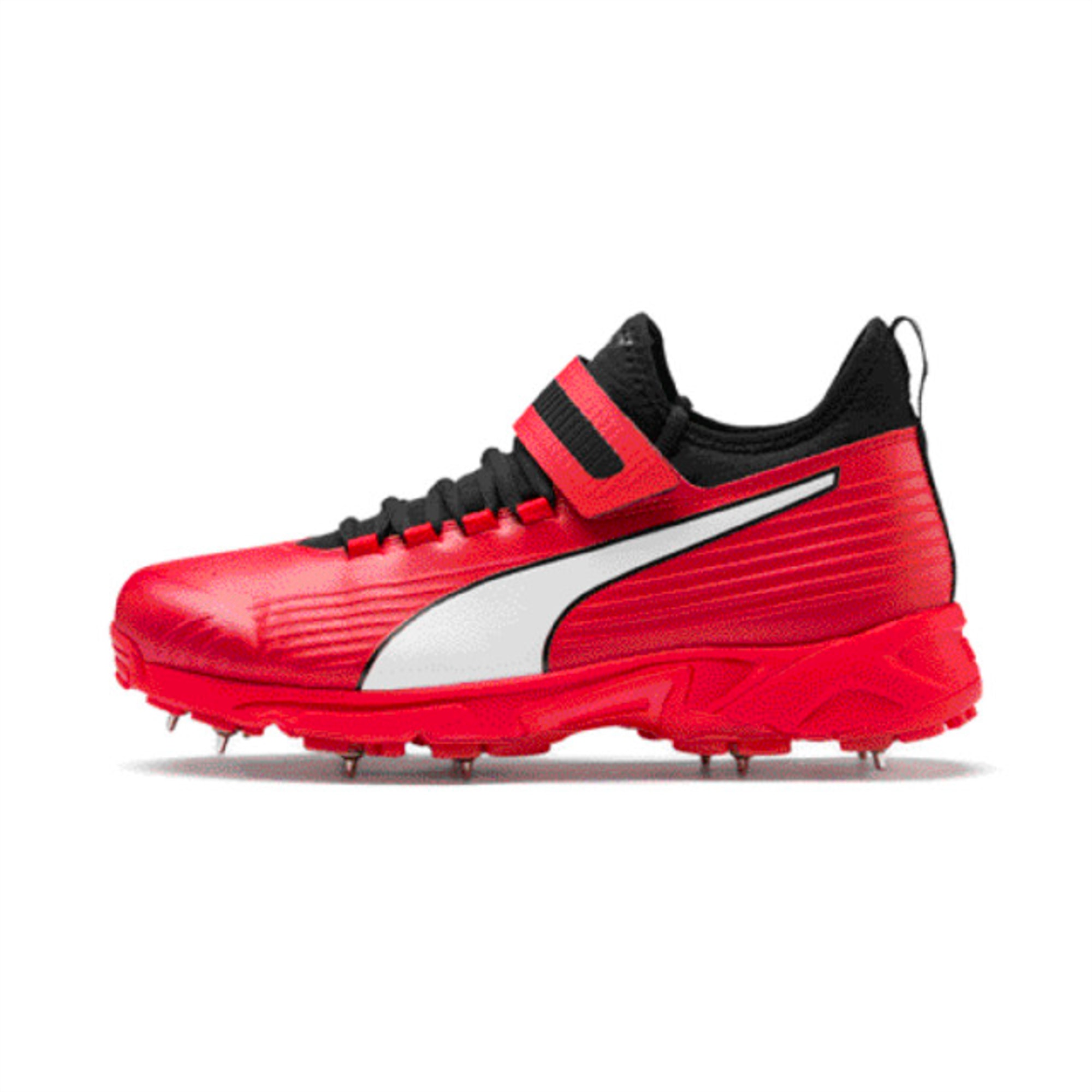 puma cricket shoes rubber spikes