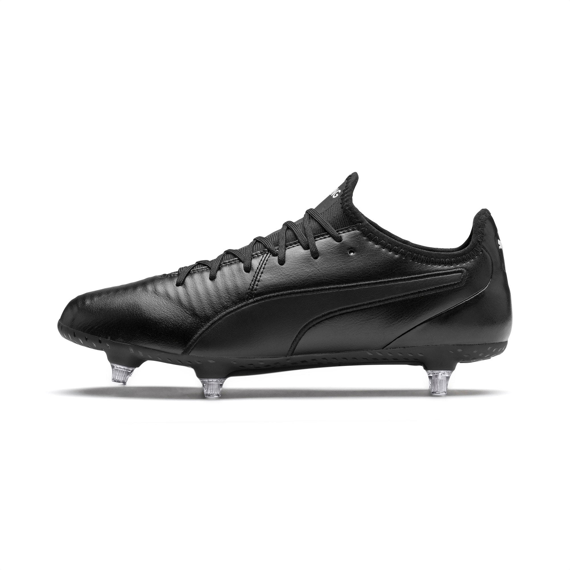 black puma boots