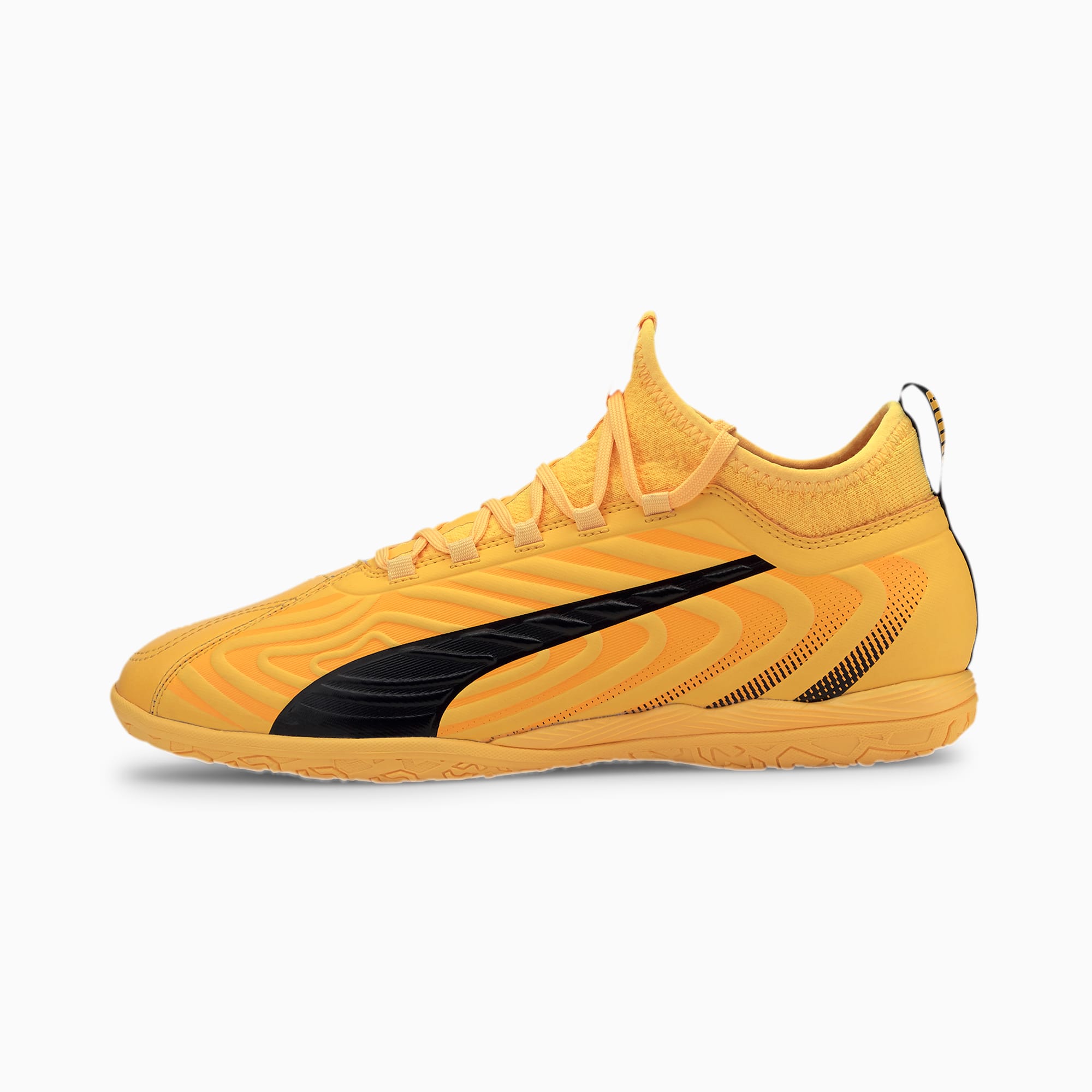 yellow puma soccer shoes