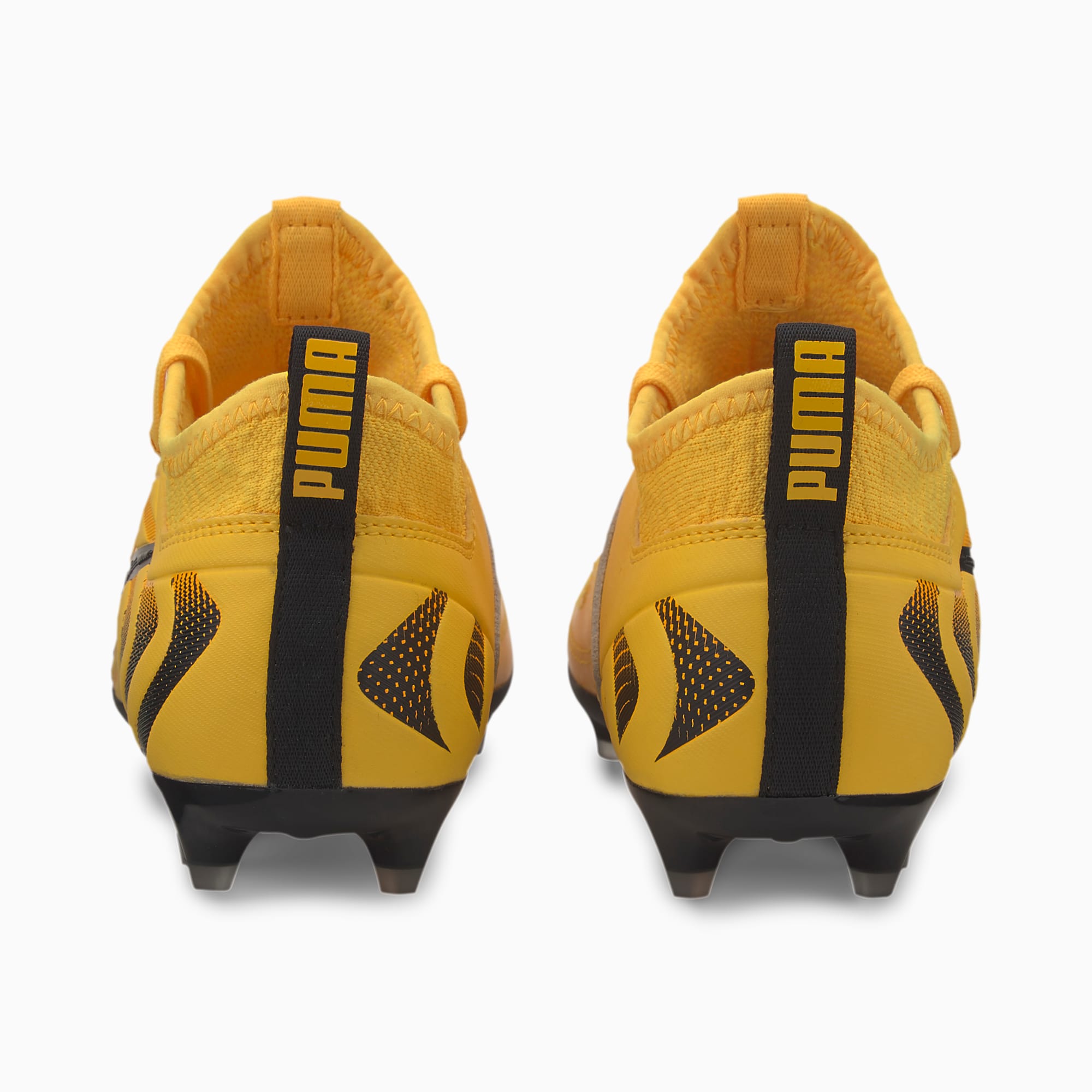 Puma one sales soccer boots