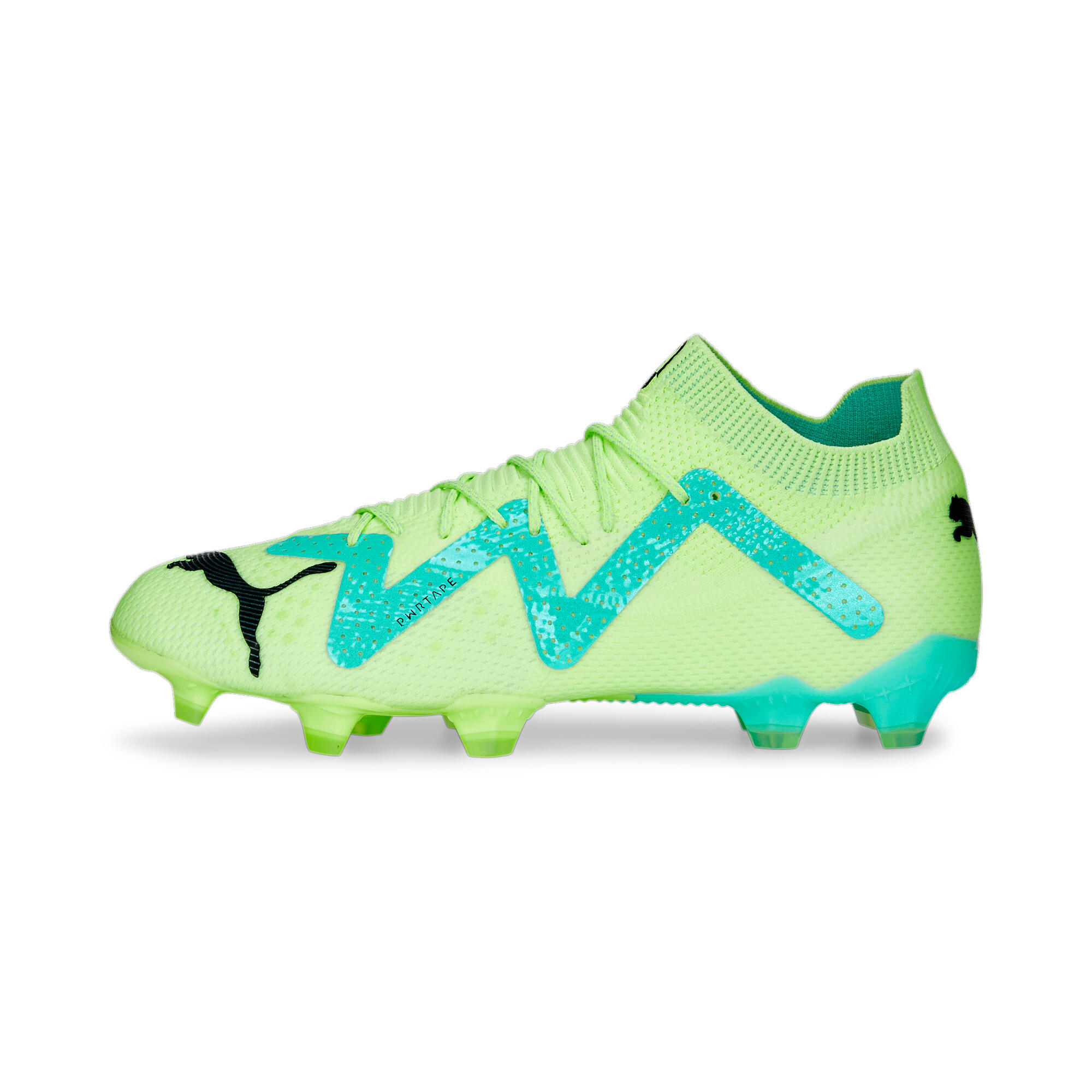 puma soccer shoes