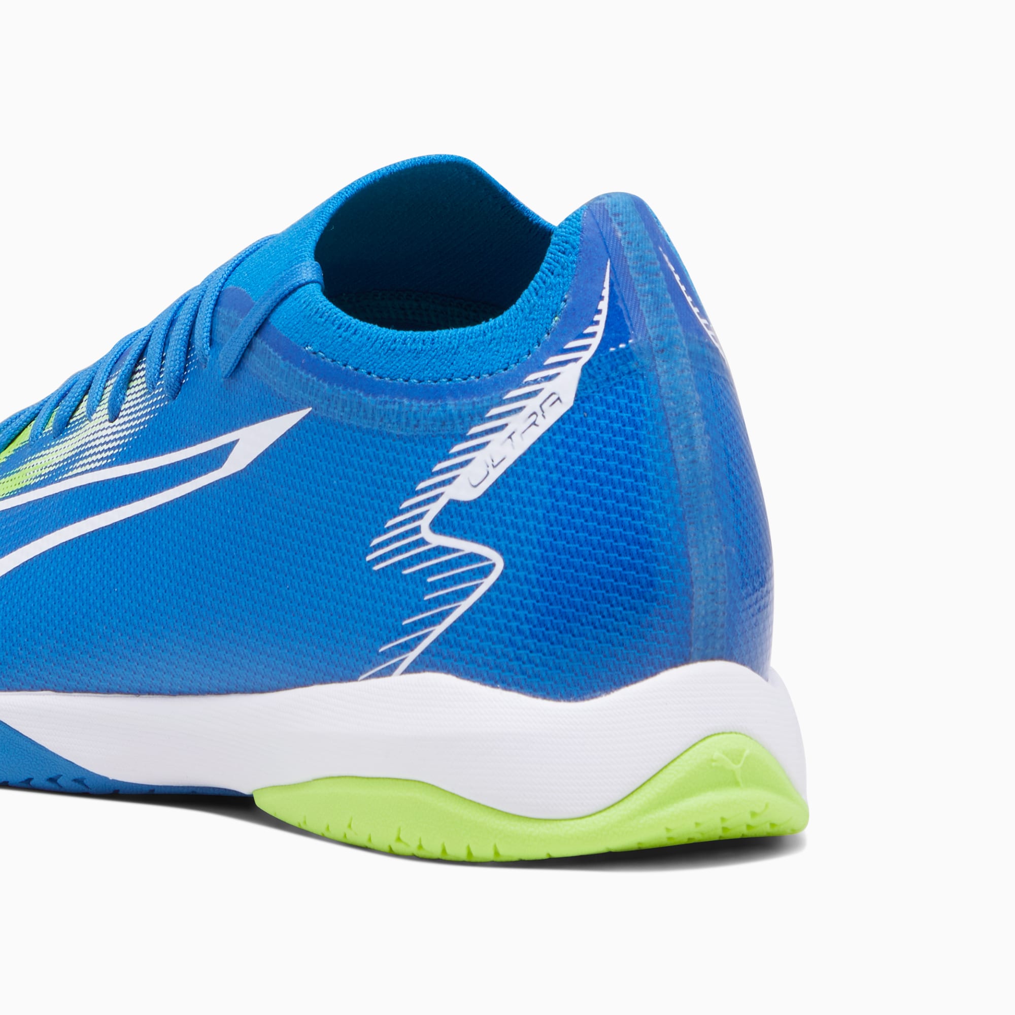 Puma indoor soccer shoes sydney best sale