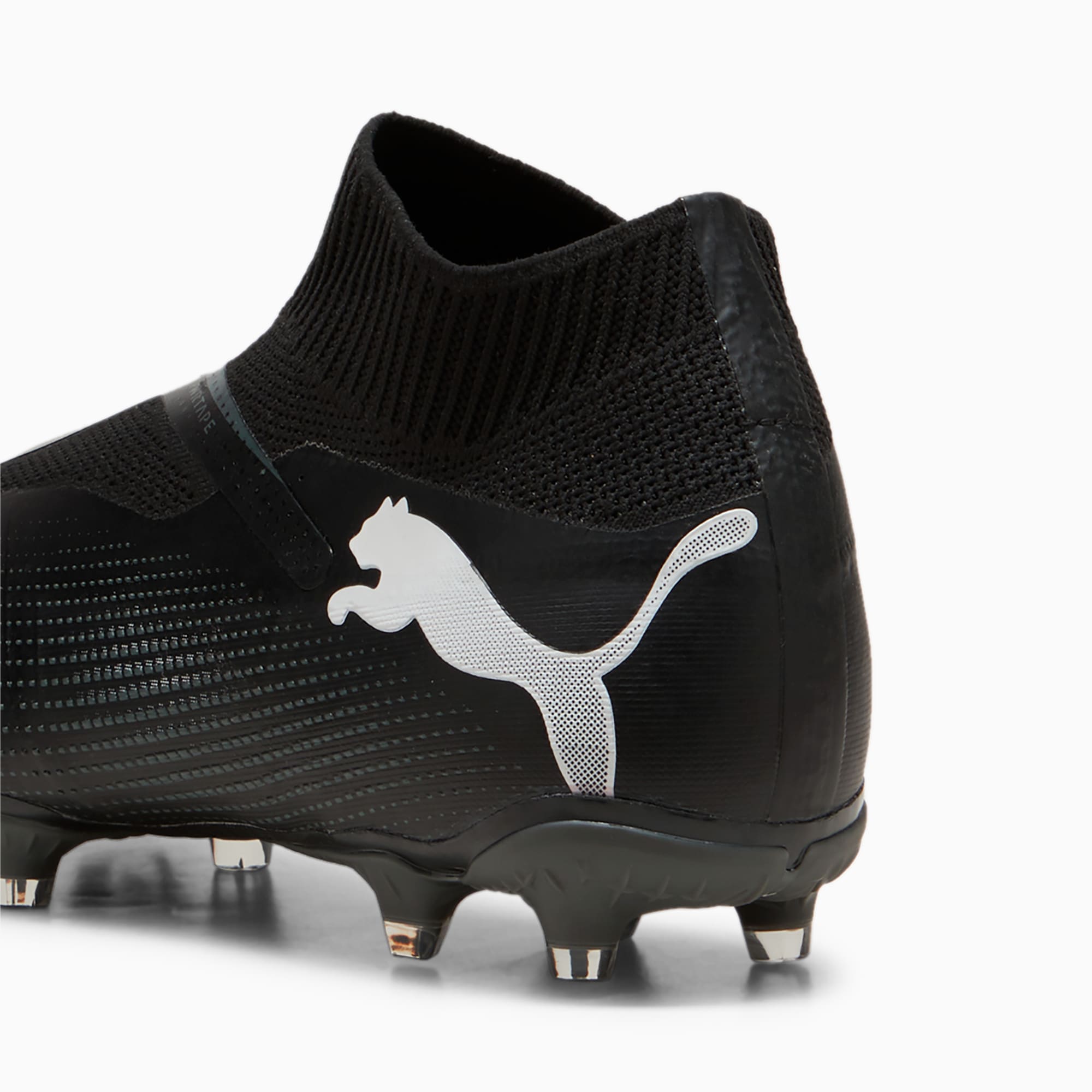 Chaussures de football sans lacets FUTURE 7 MATCH FG AG PUMA