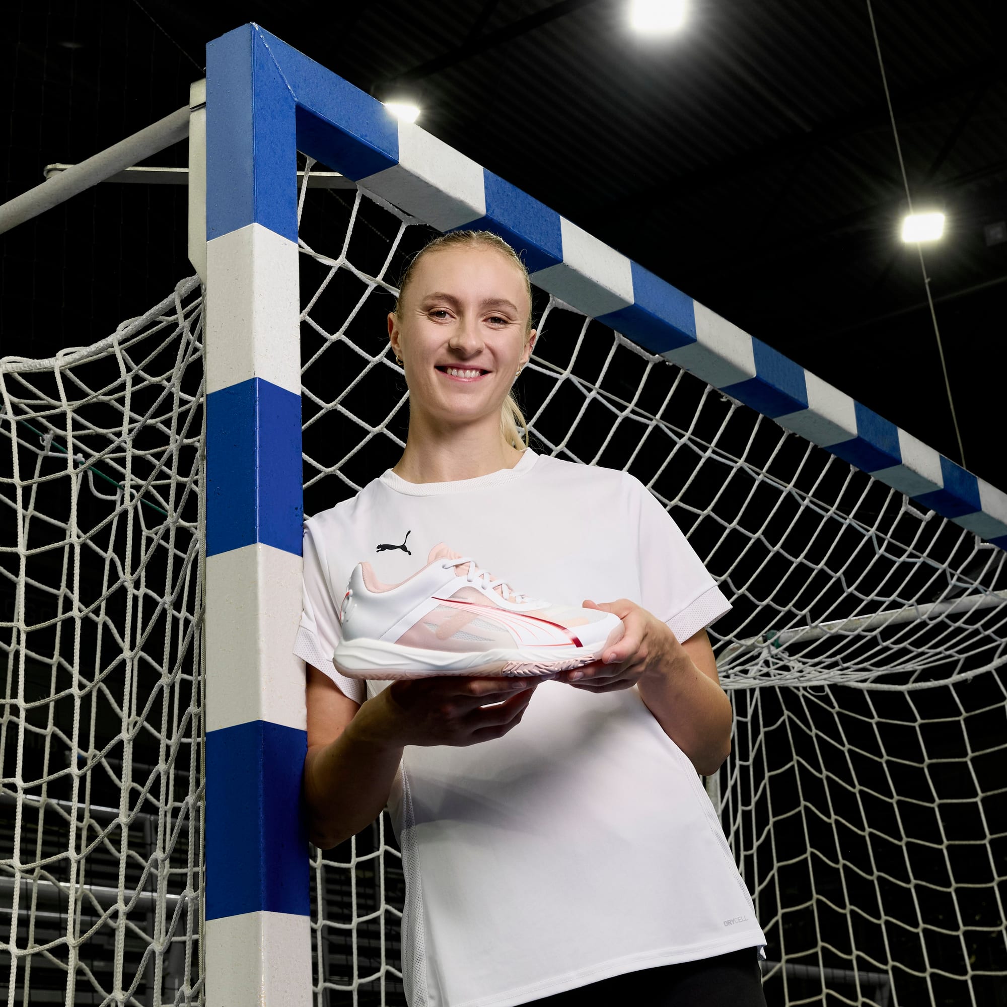 Accelerate NITRO™ SQD Handballschuhe Damen, PUMA White-Glowing Red-Rose Quartz-Alpine Snow, large