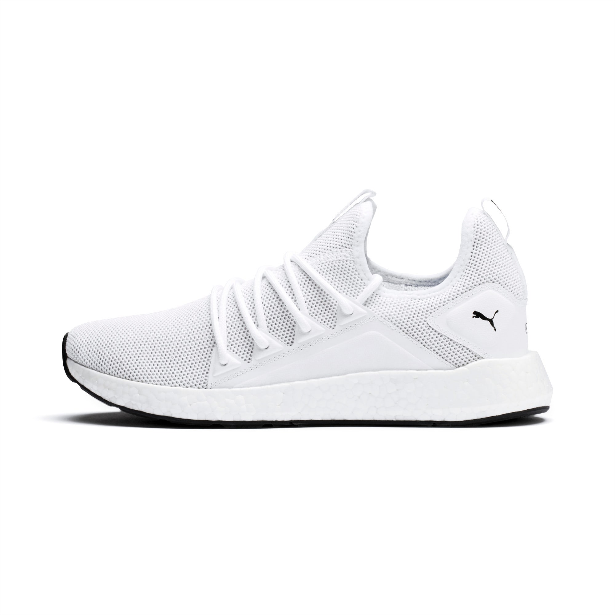 White puma sports shoes