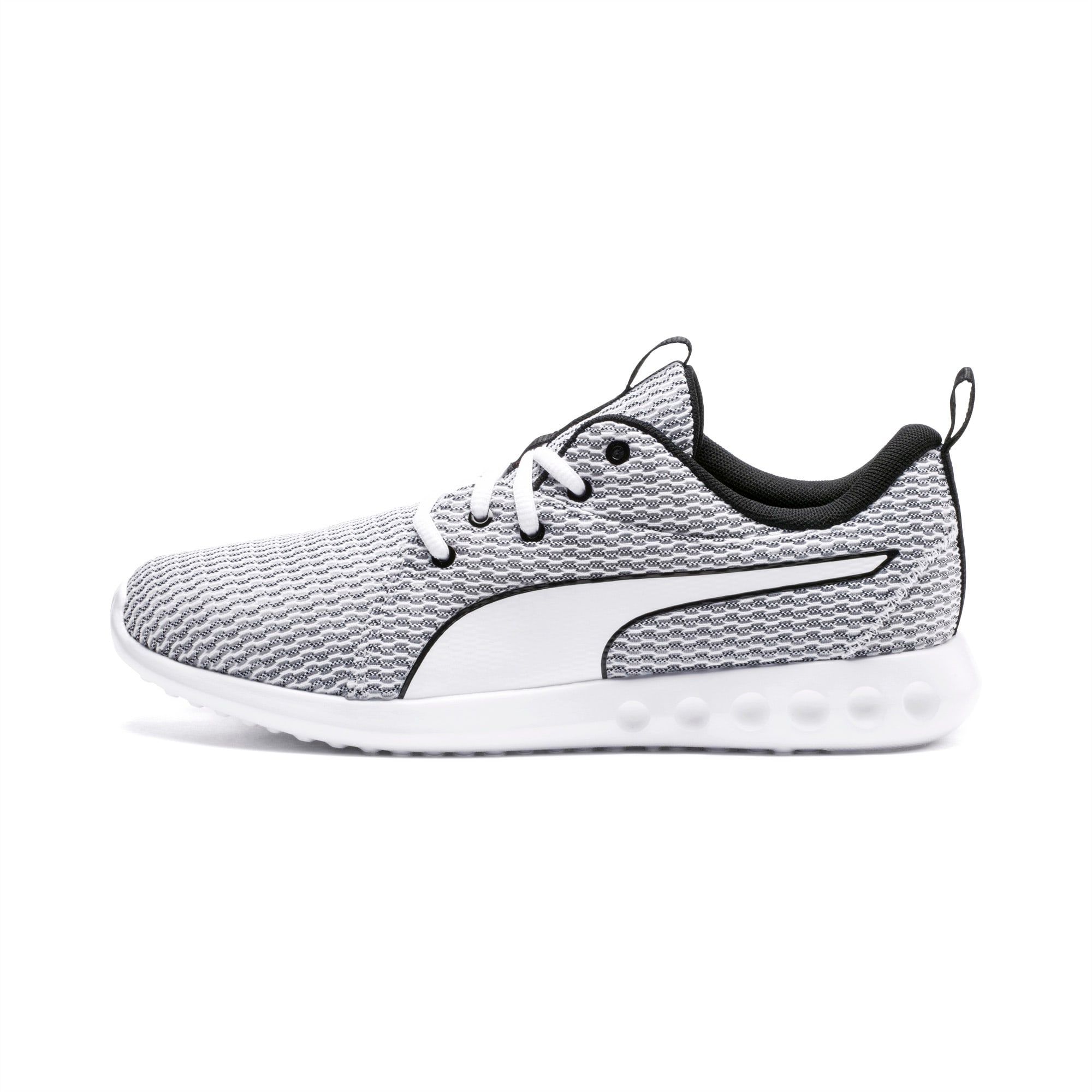 mens white athletic shoes