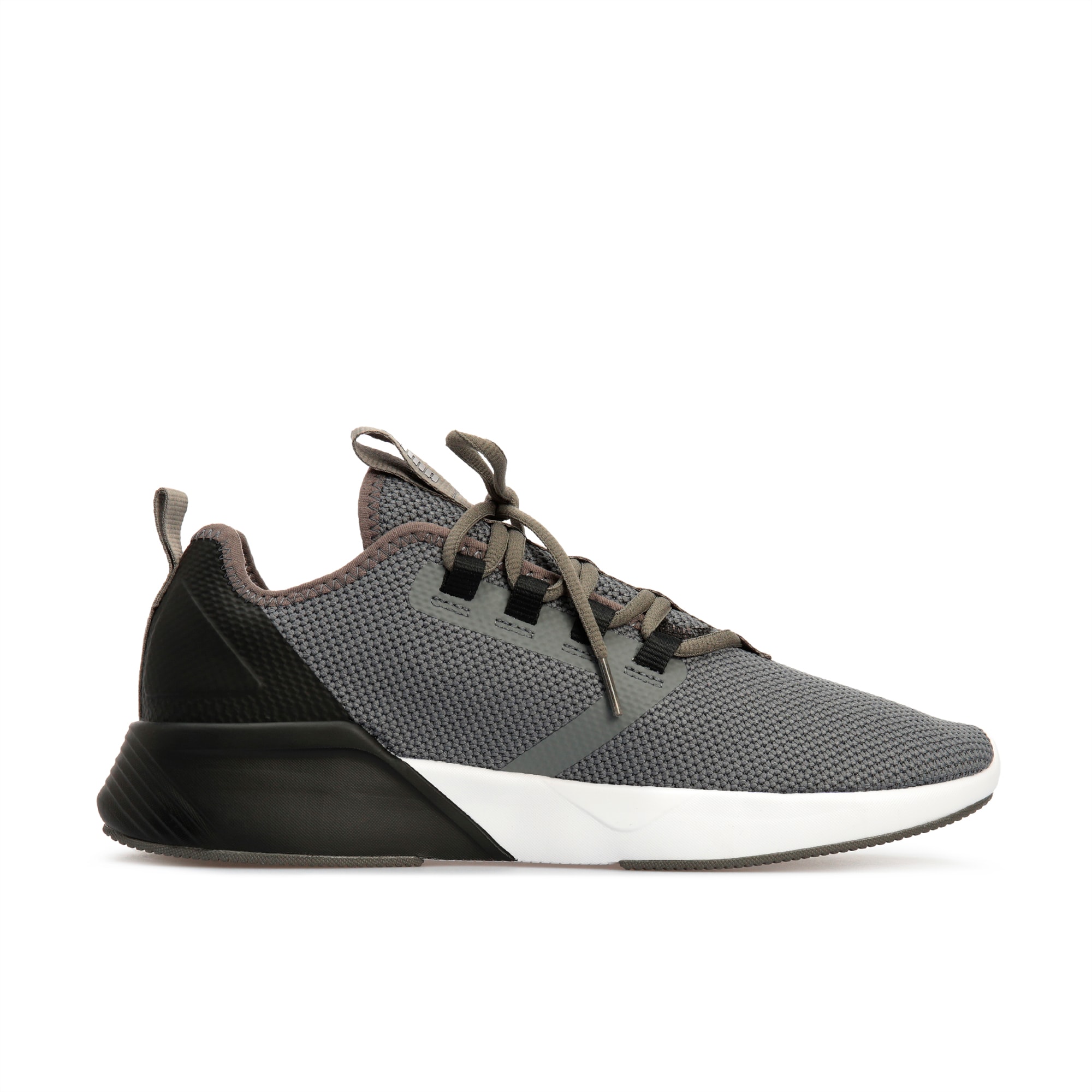 Retaliate Men s Training Shoes