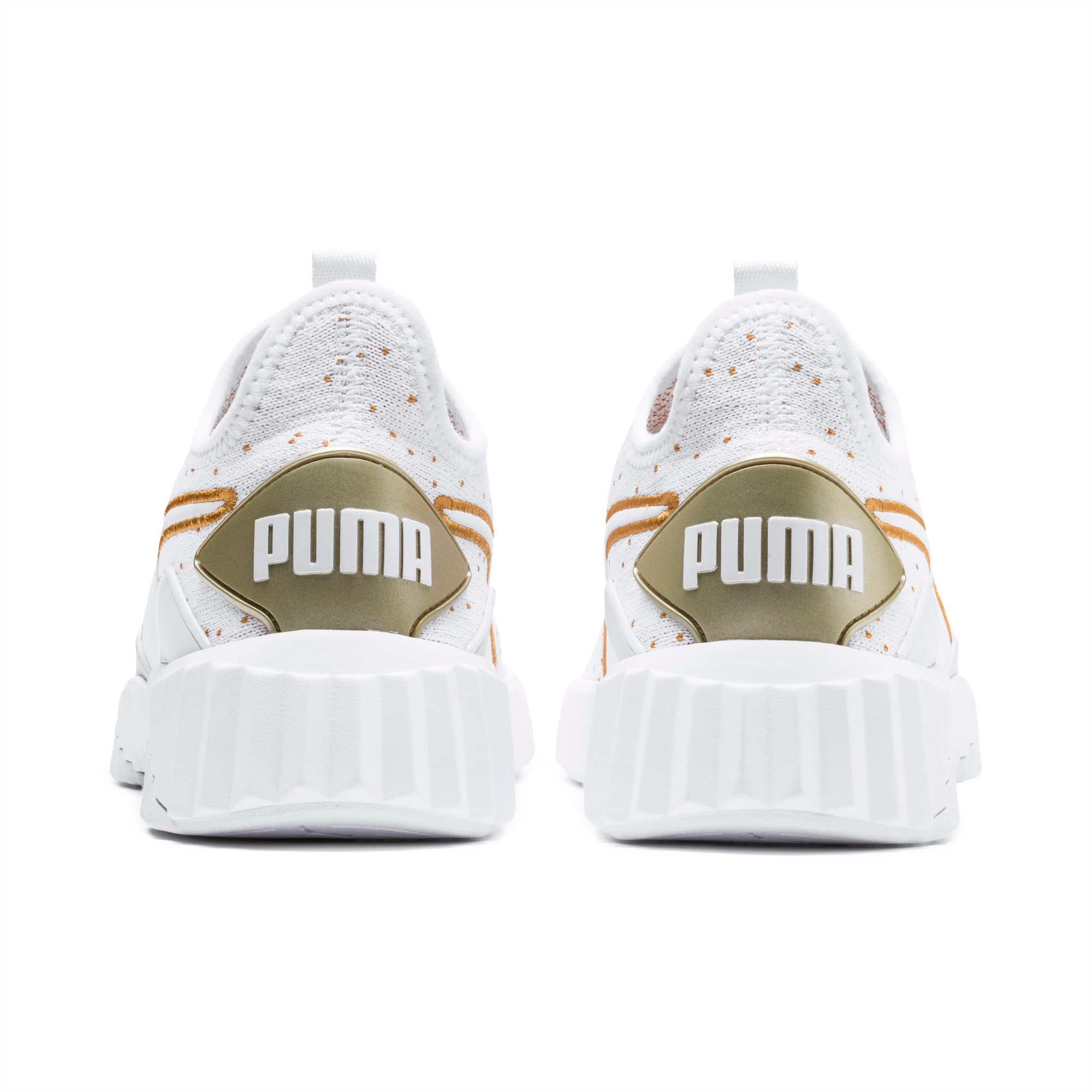 puma defy speckle