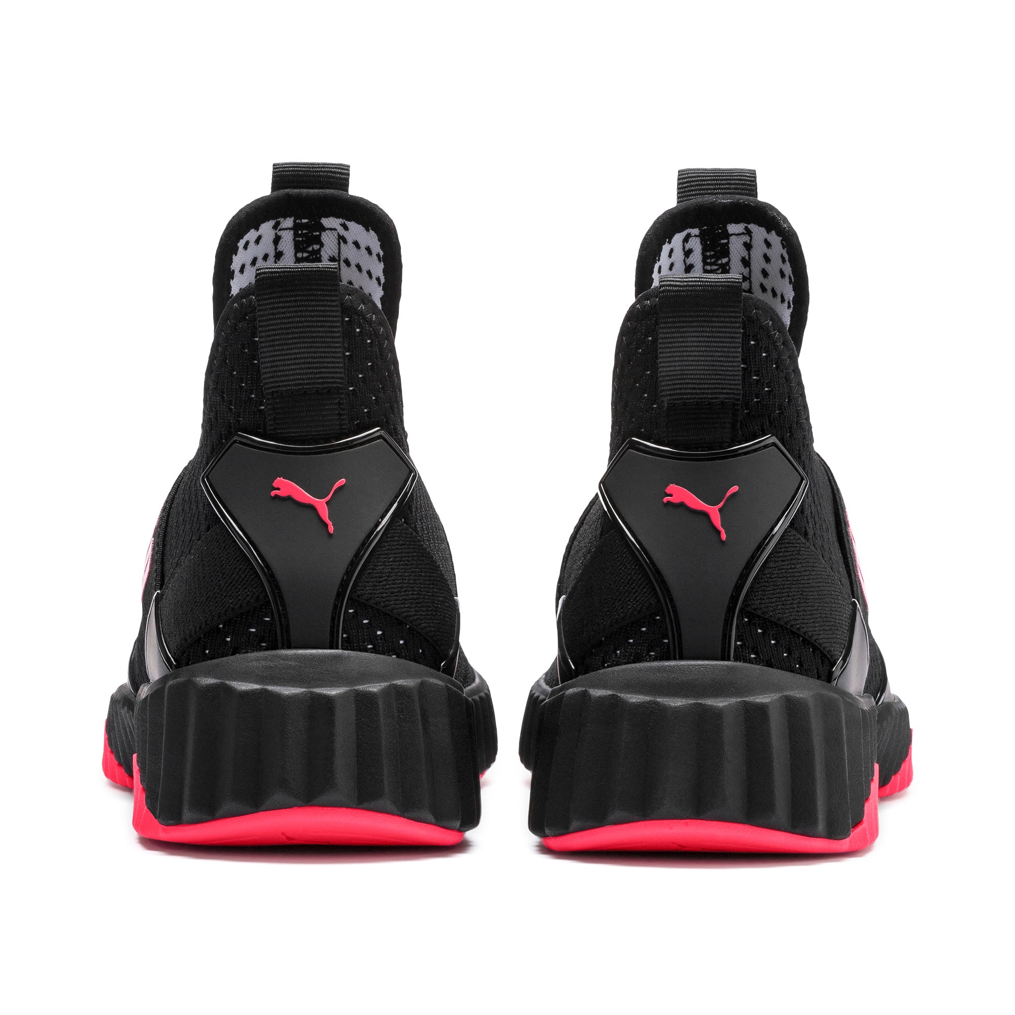 Puma women's hotsell defy mid core