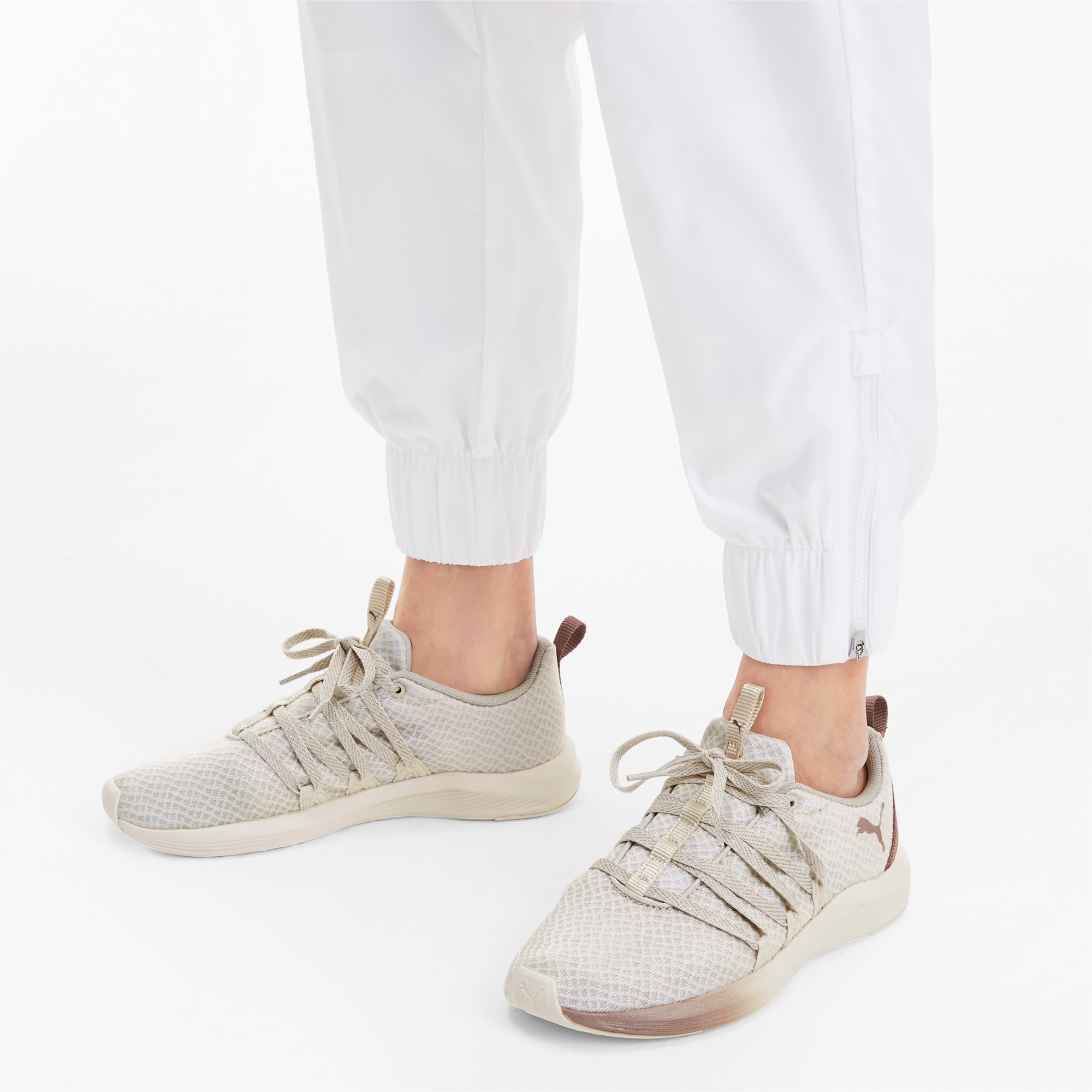 women's prowl sneaker