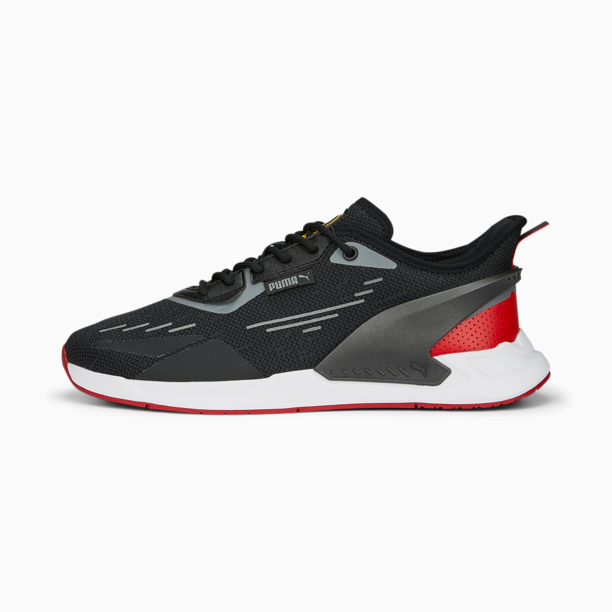 Step into the iconic world of the PUMA Slipstream where basketball