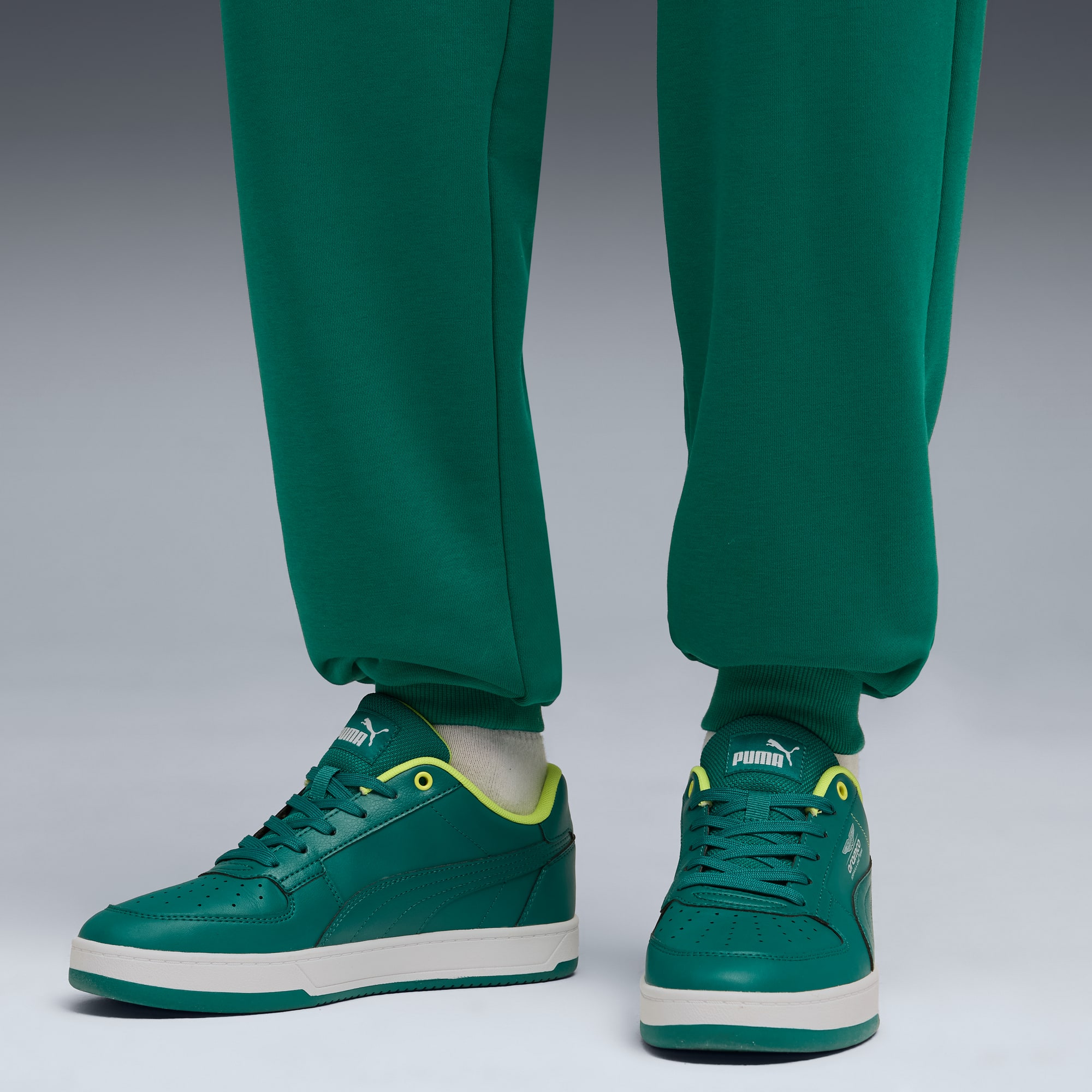 Sneakers Caven 2.0 PUMA x ASTON MARTIN ARAMCO F1® TEAM Unisexe, Green Lux-Lime Shimmer, large