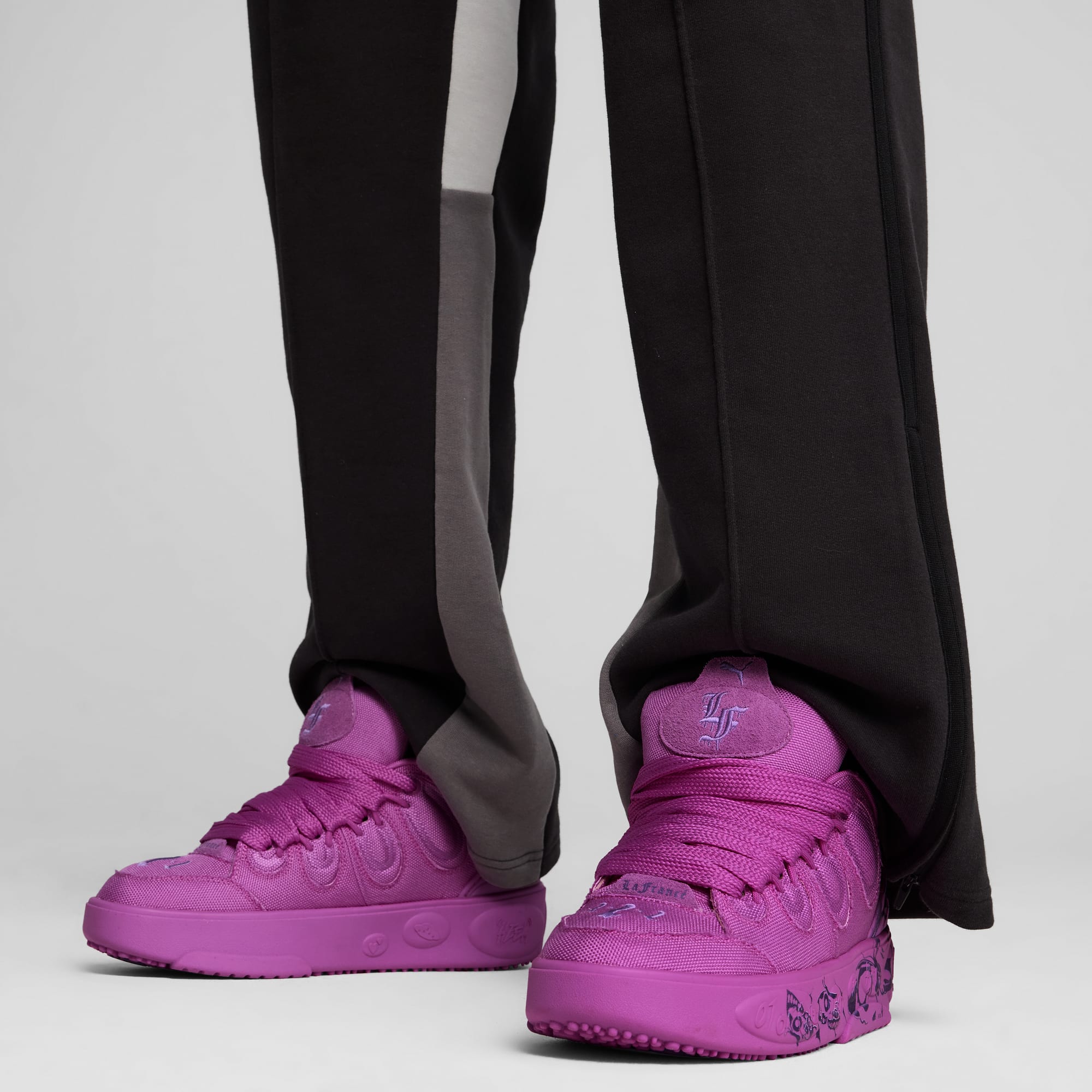 Sneakersy unisex PUMA HOOPS x LAFRANCÉ Butterfly, Pure Magenta-Ultra Violet, large