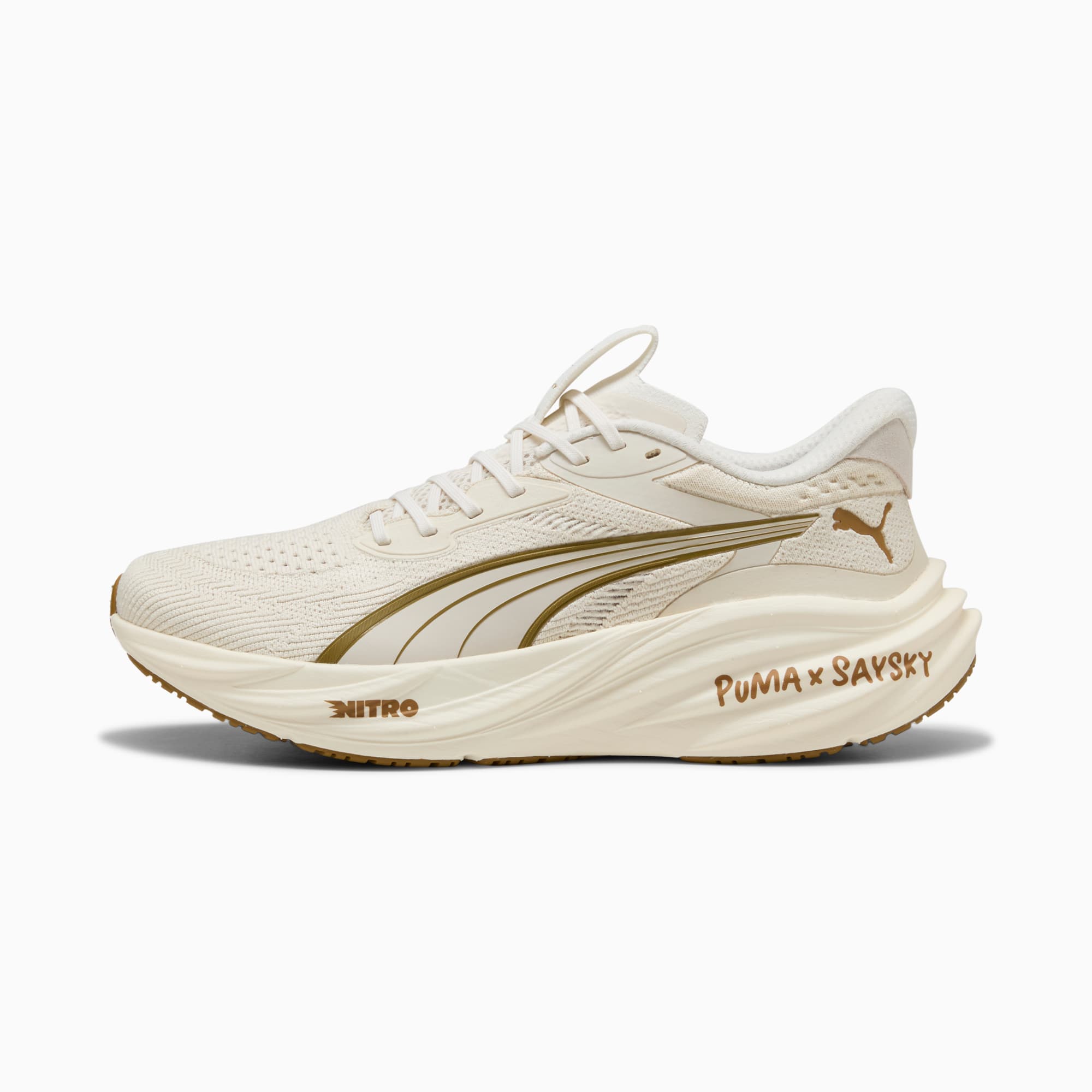 Chaussure de running Magnify 3 PUMA x SAYSKY Homme, Warm White-Honey Butter, large