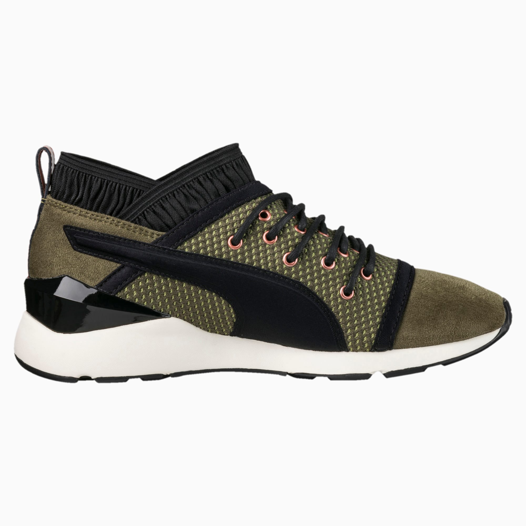 Pearl Velvet Rope Women s Trainers