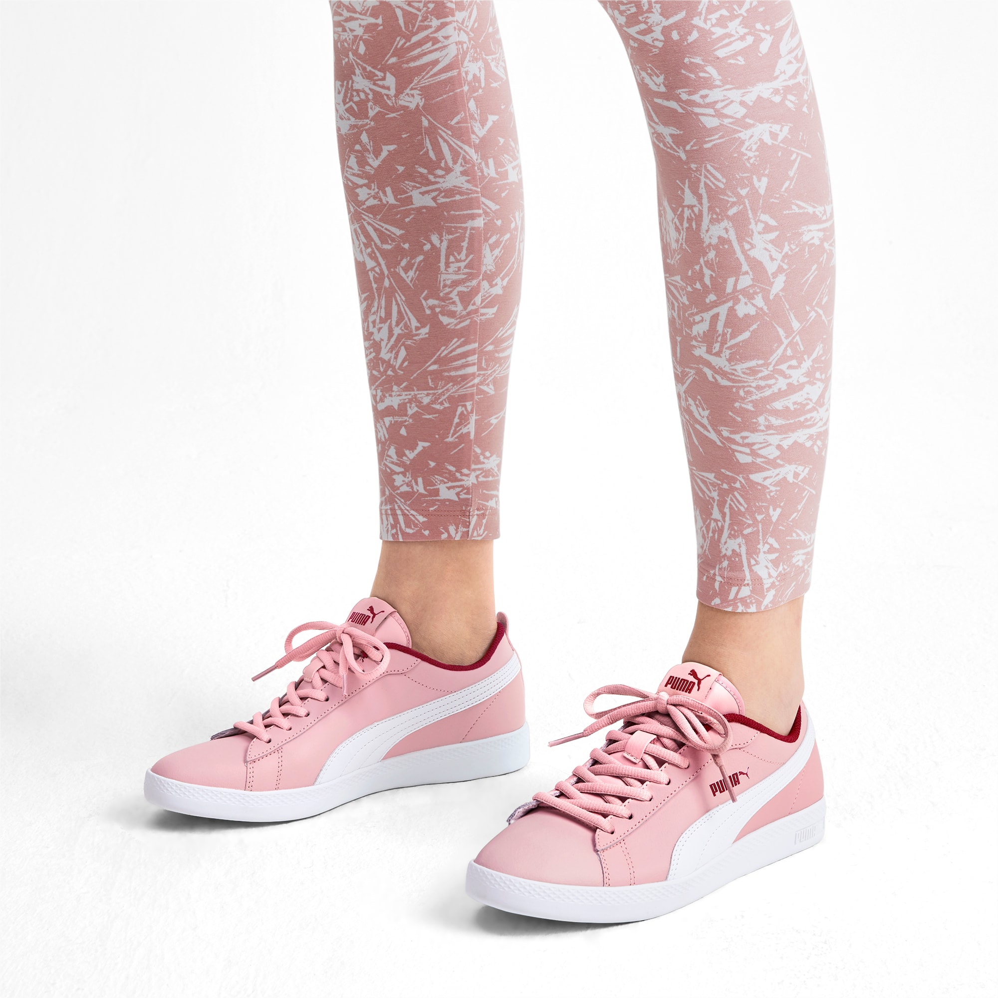 smash v2 leather women's sneakers