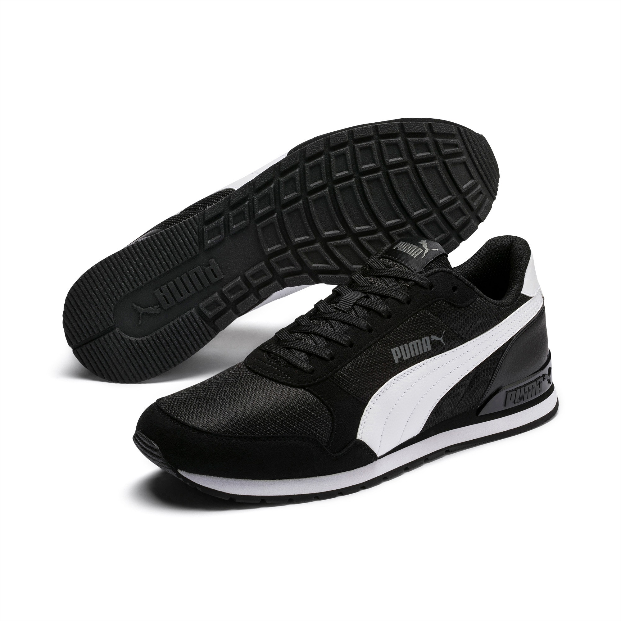 St runner v2 mesh shoes clearance