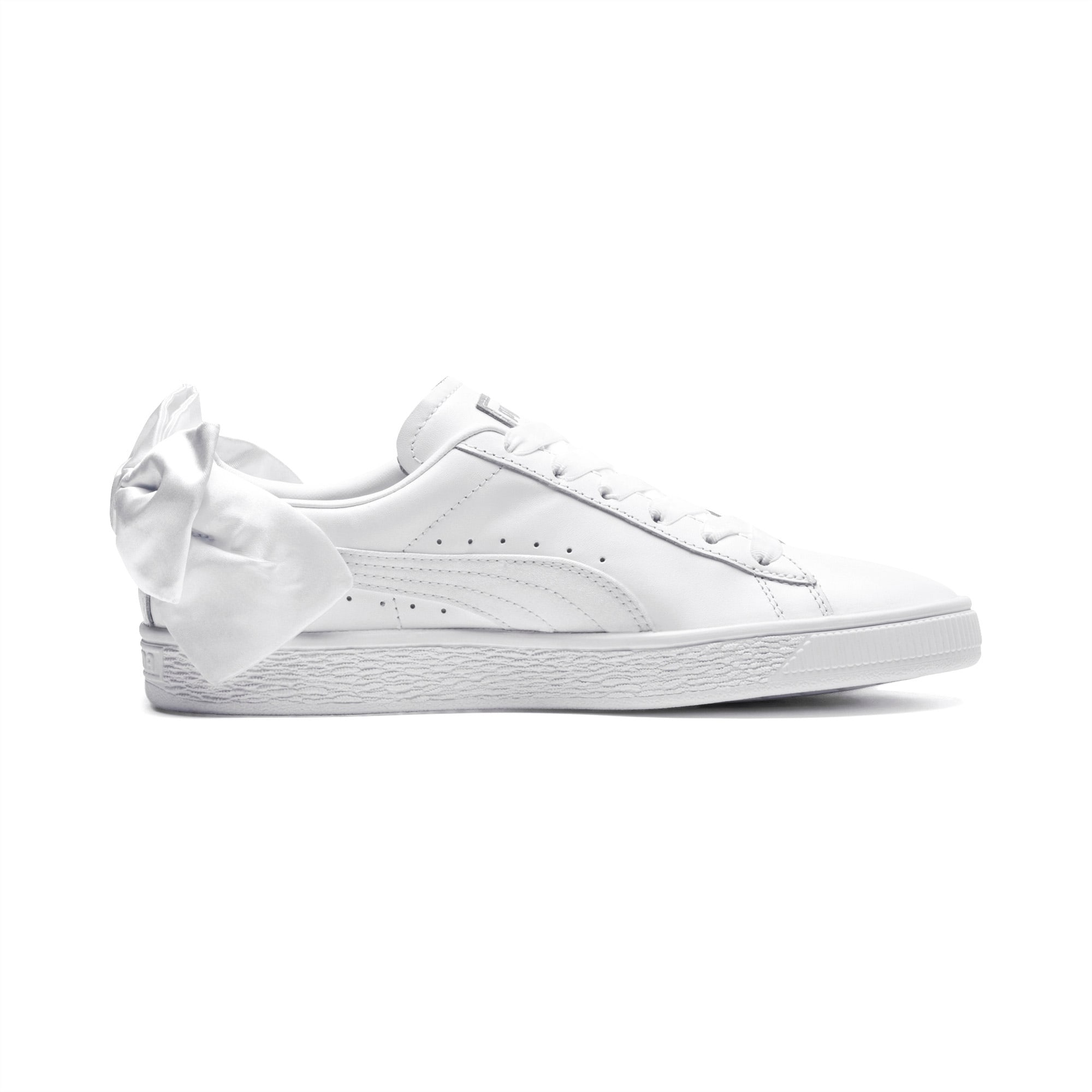 white puma trainers with ribbon laces