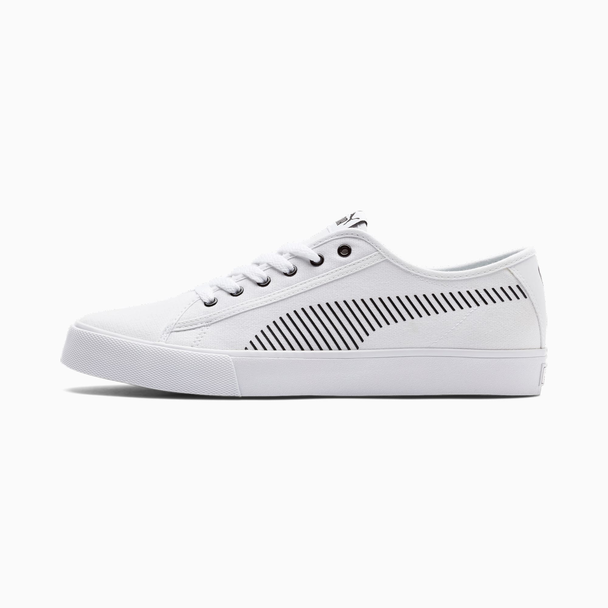 puma black and white tennis shoes