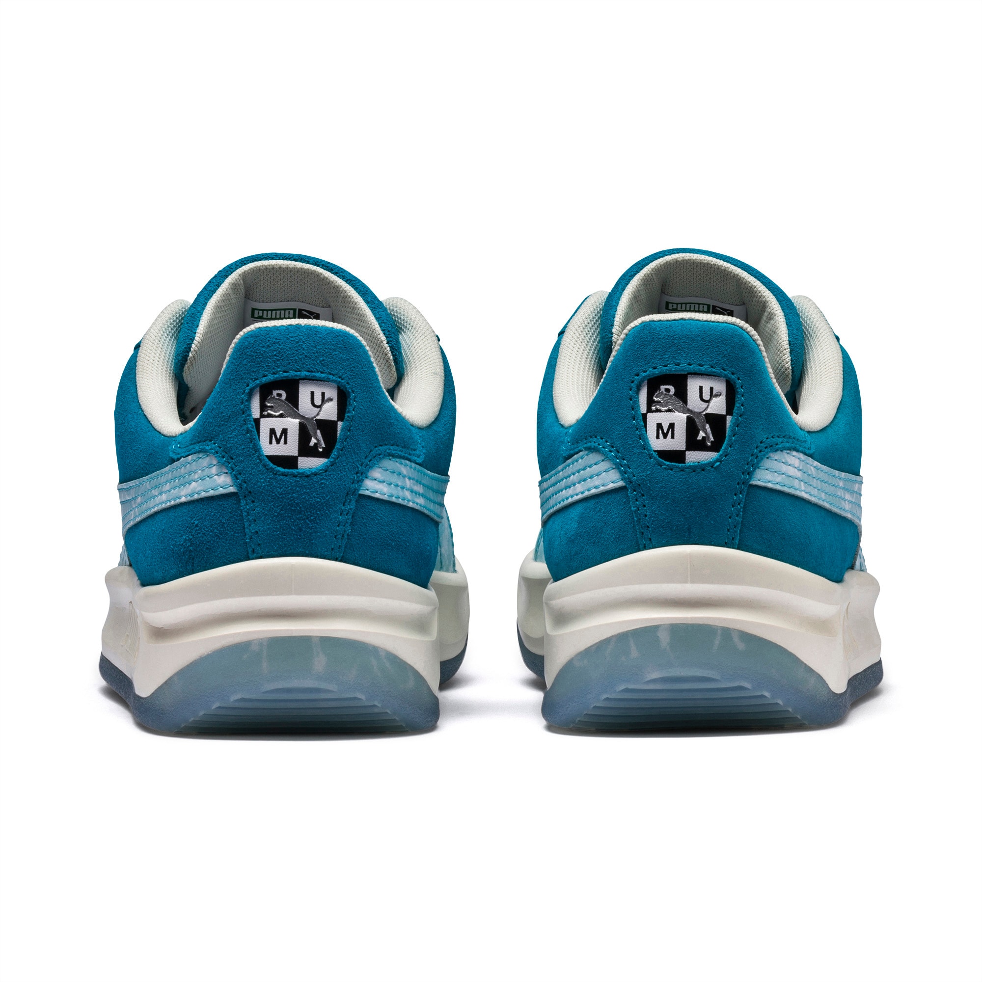 Puma california hotsell sneakers blue