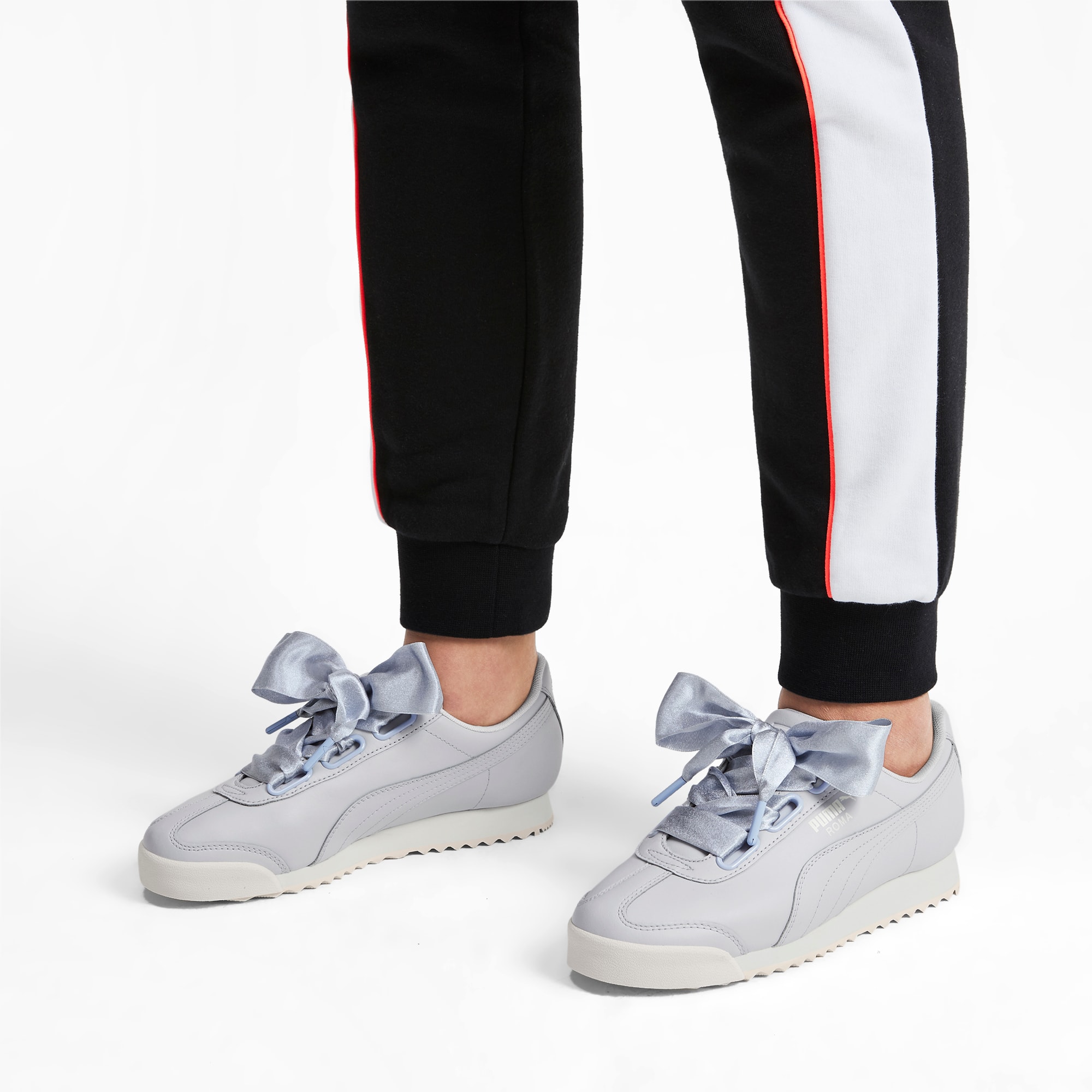 Roma Heart Metallic Women s Sneakers
