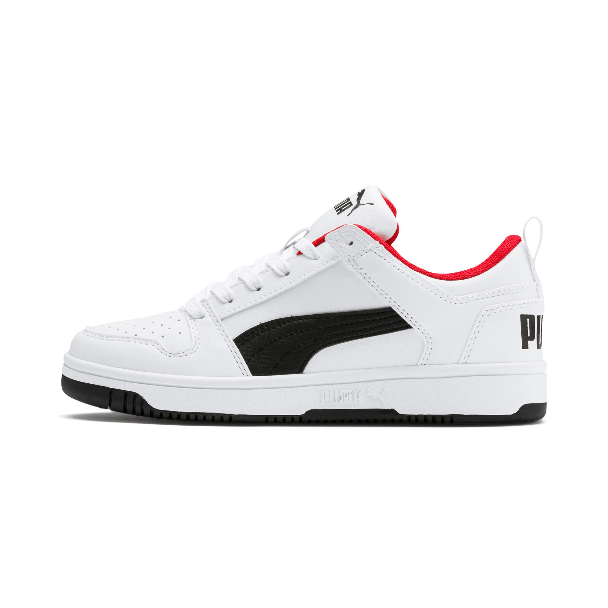 puma black and white tennis shoes