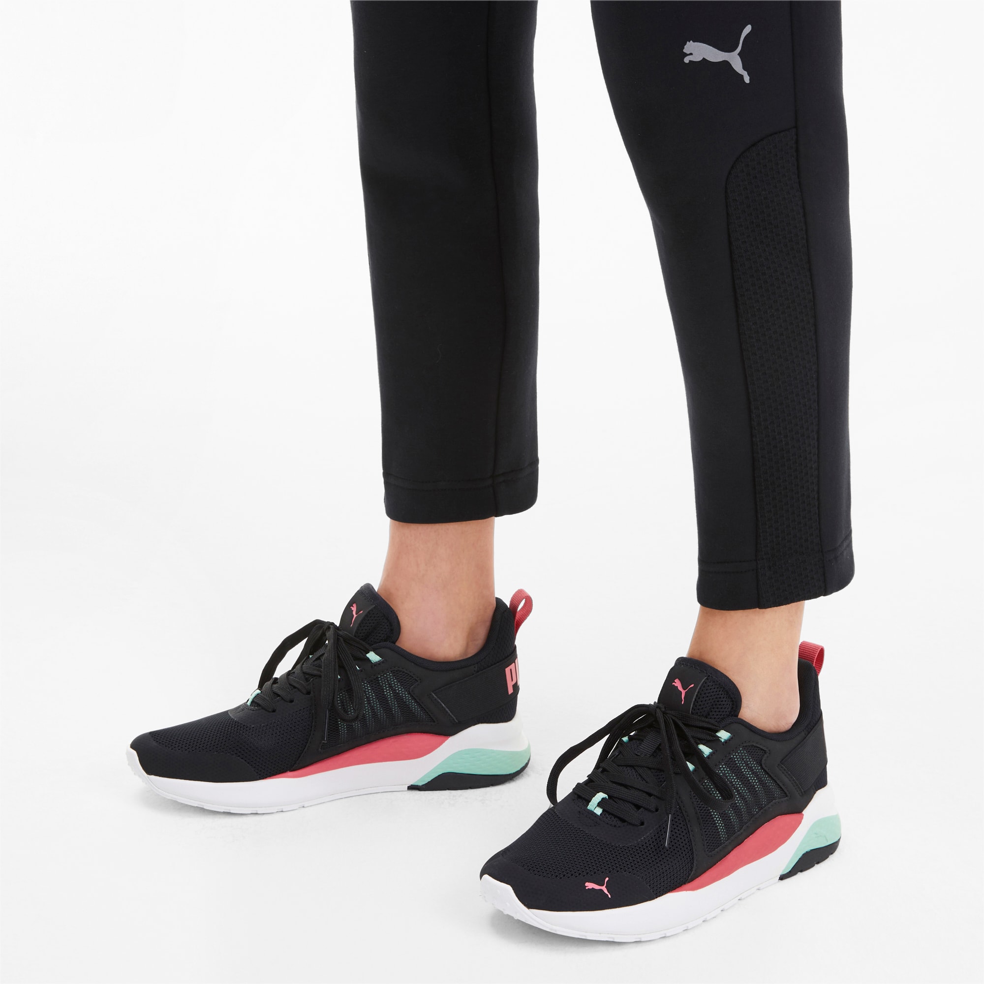 Anzarun Trainers