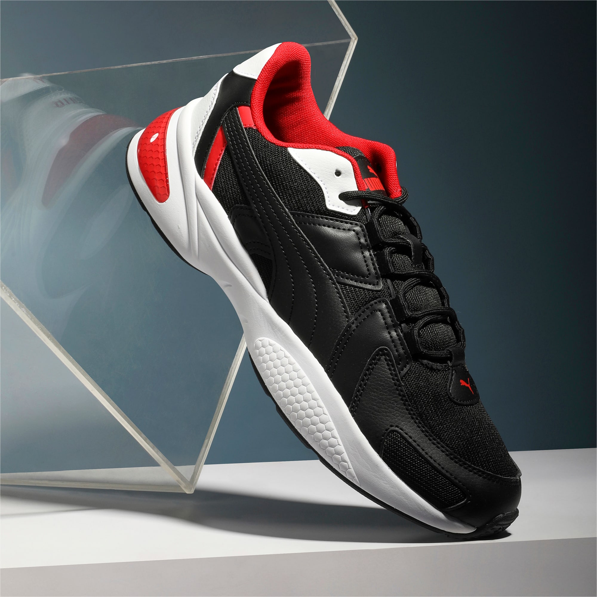 ascend sneakers