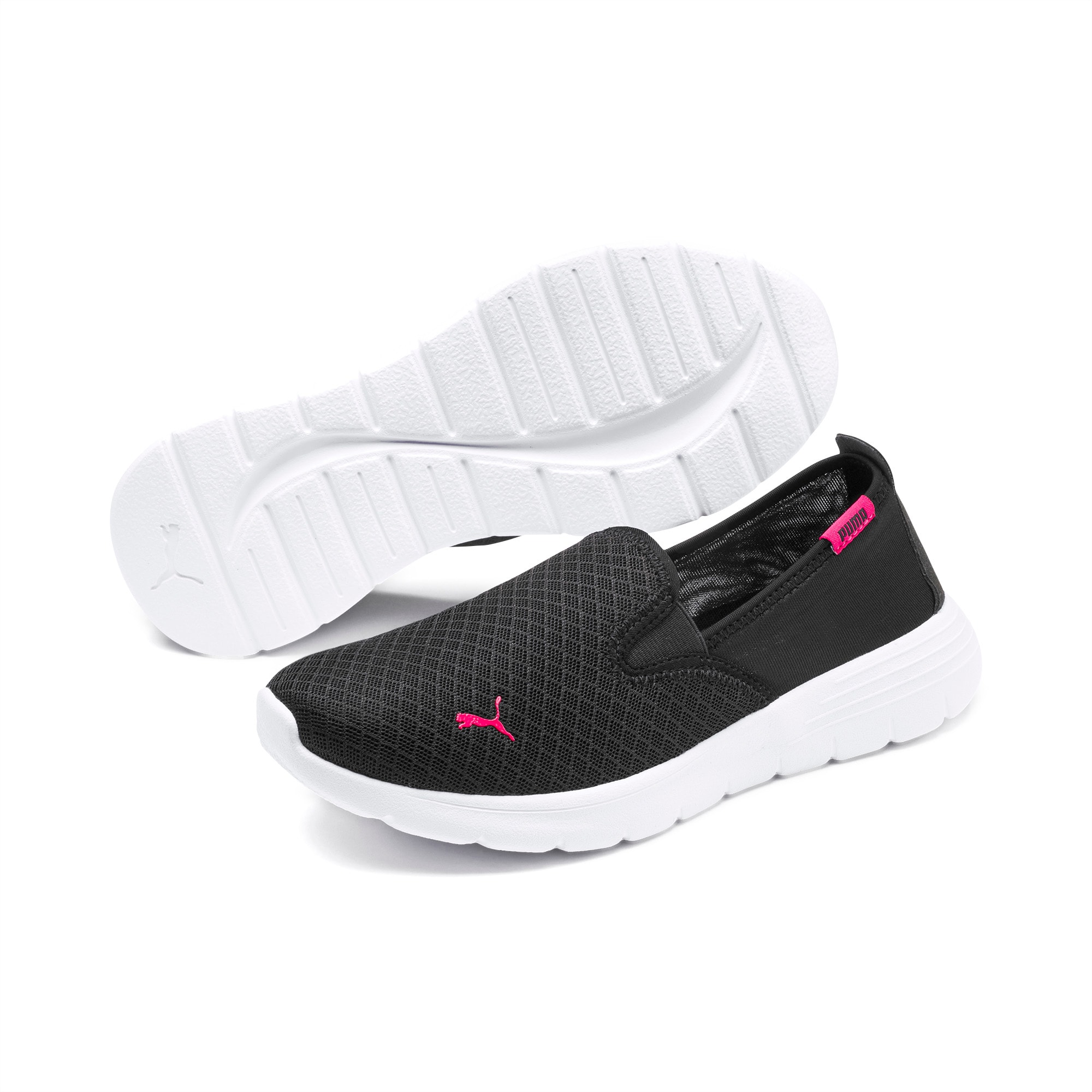 Puma pull on trainers discount