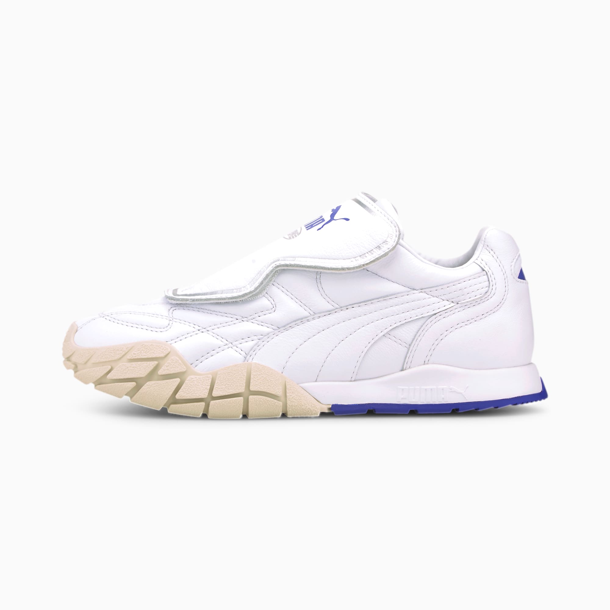white puma sneakers