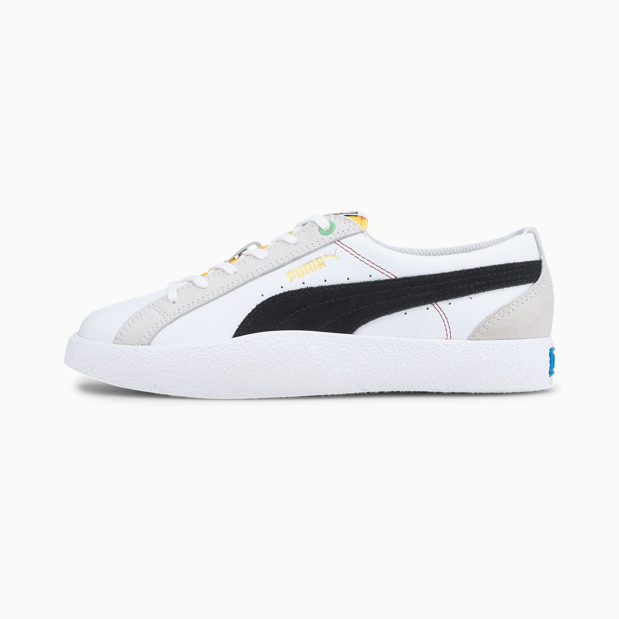 puma black and white tennis shoes