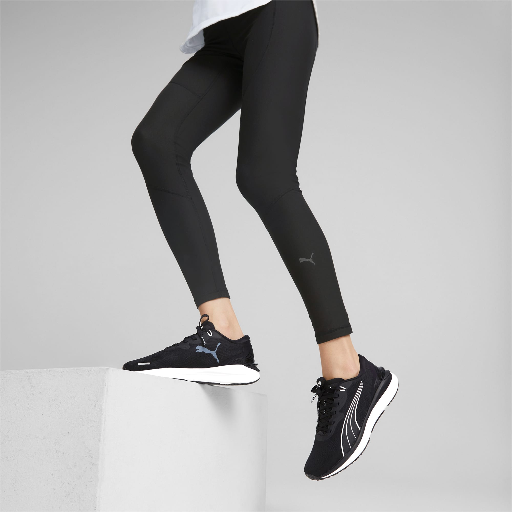 Black puma store shoes womens jeans
