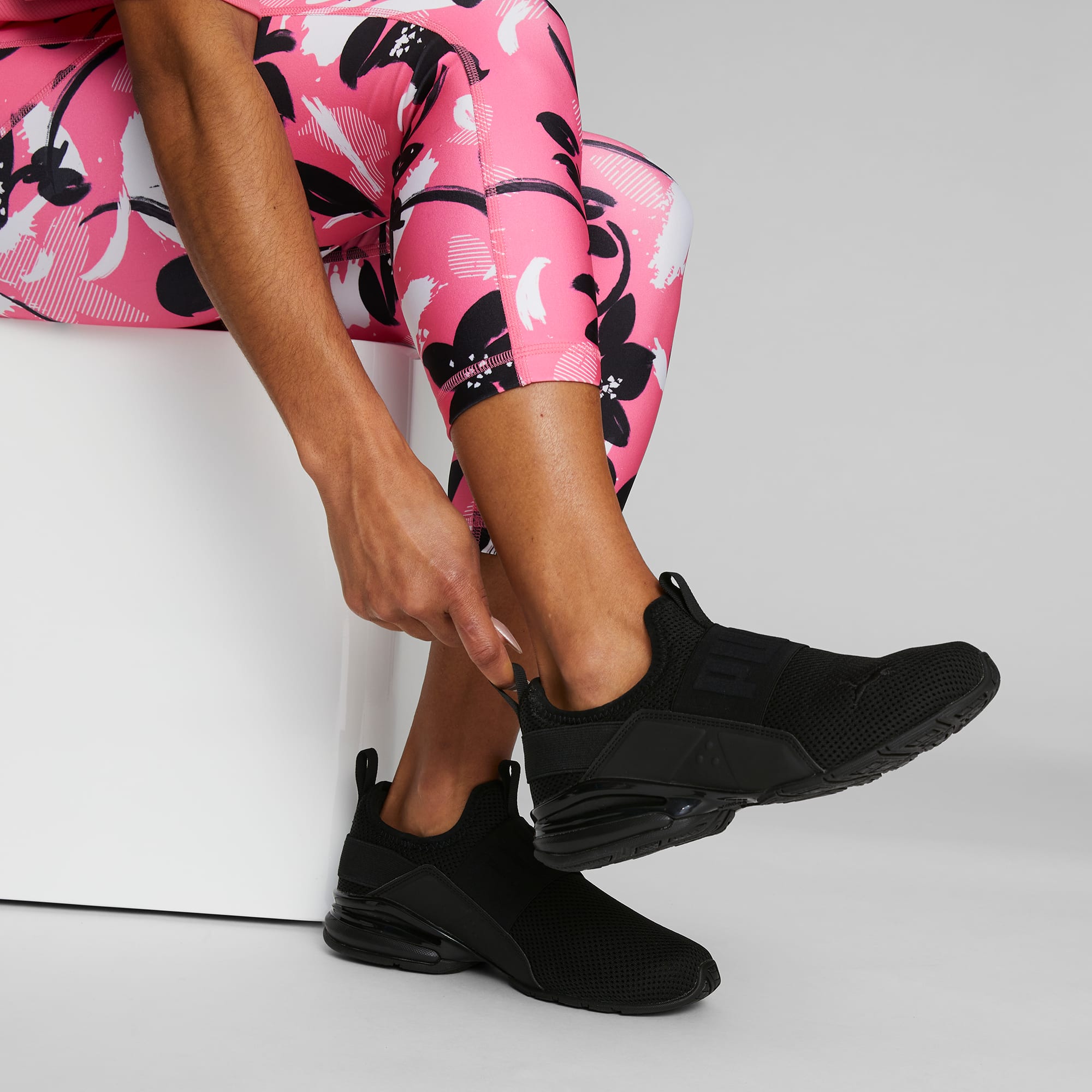 Puma Strap Leggings - 575433-01 - Sneakersnstuff (SNS)