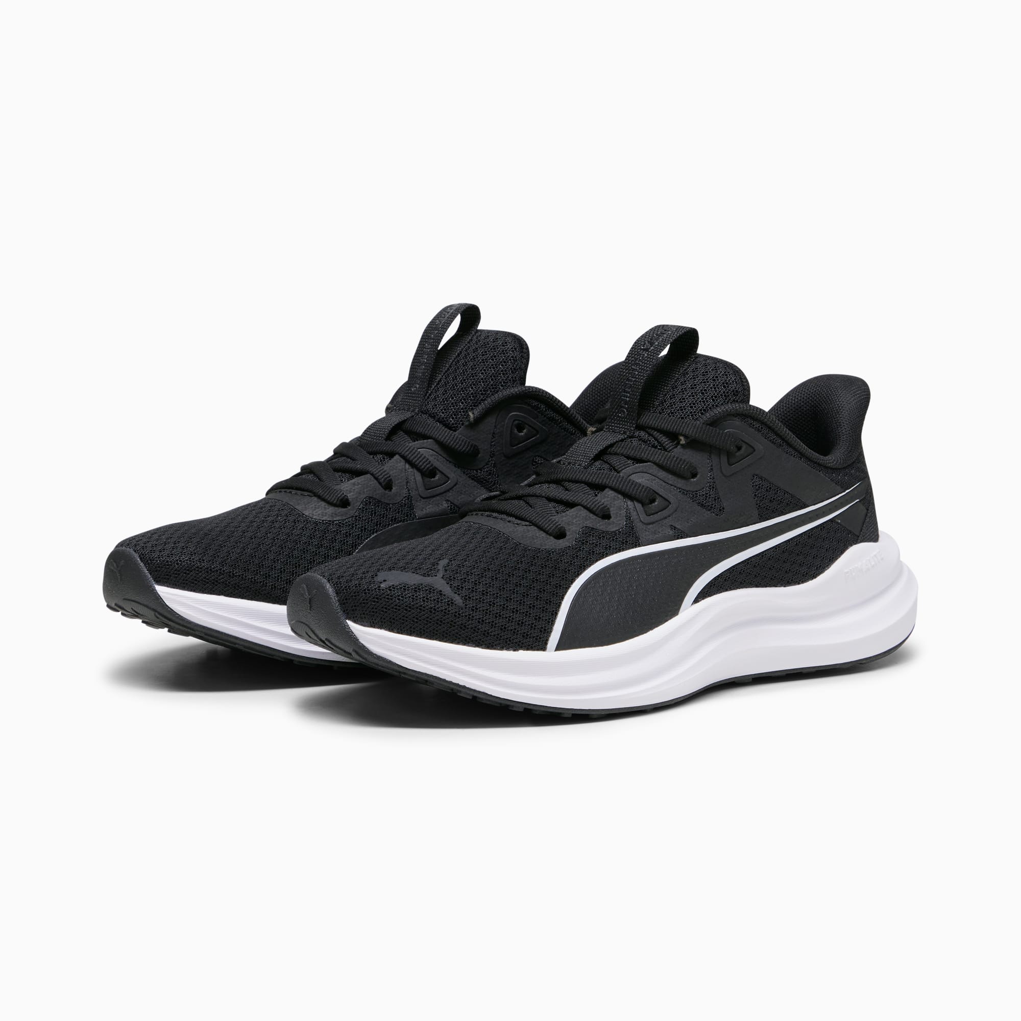 Puma lightweight hotsell sneakers
