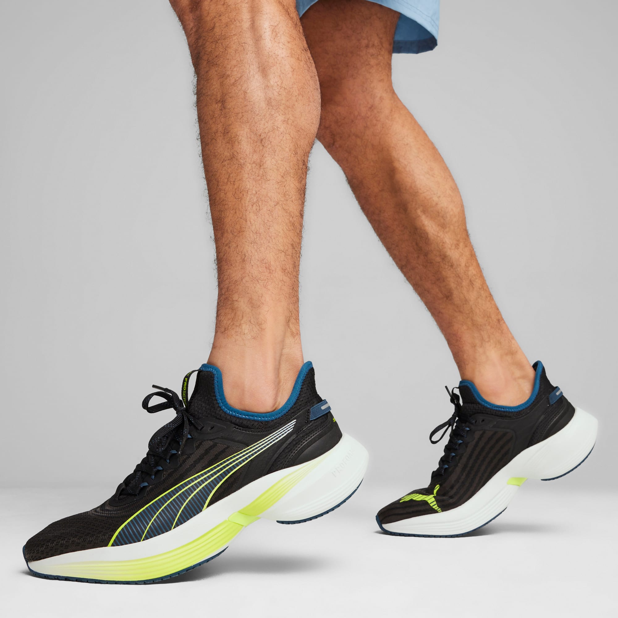 Unisex sale running shoes