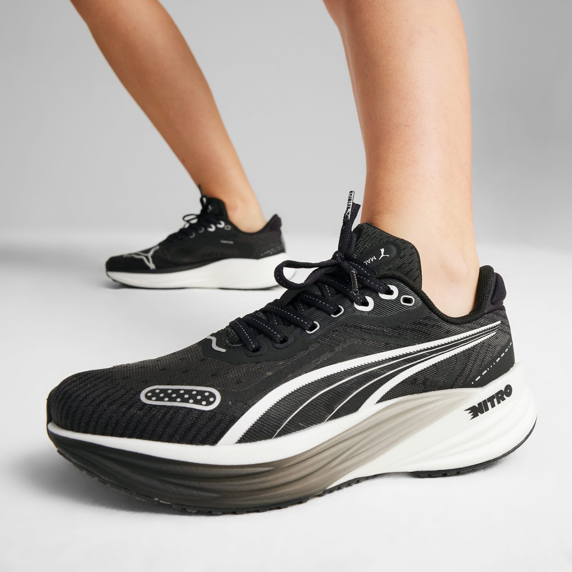 PUMA Magnify NITRO Tech 2 Running Shoes Women s Black White Size 5.5