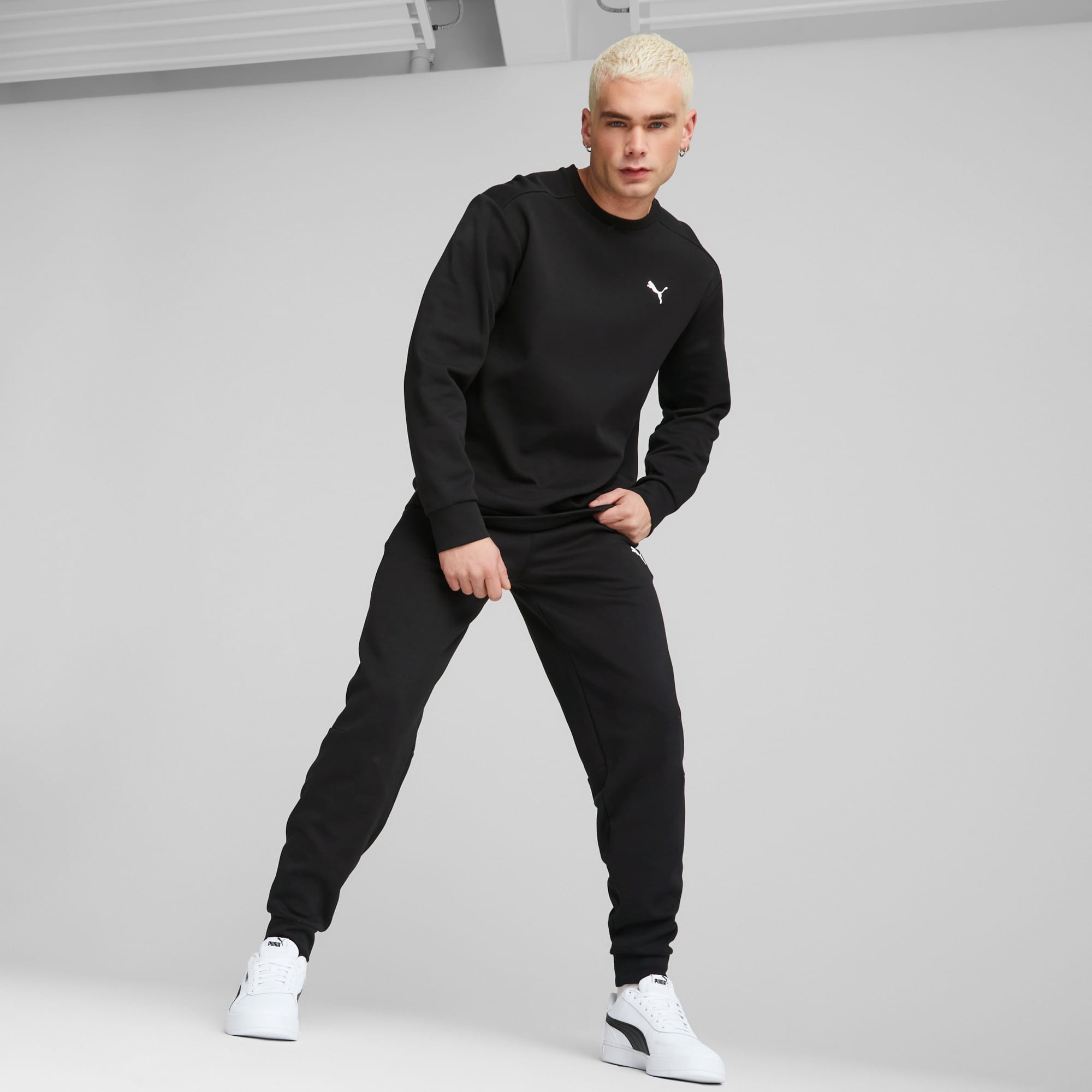 Puma essentials slim fit joggers 2025