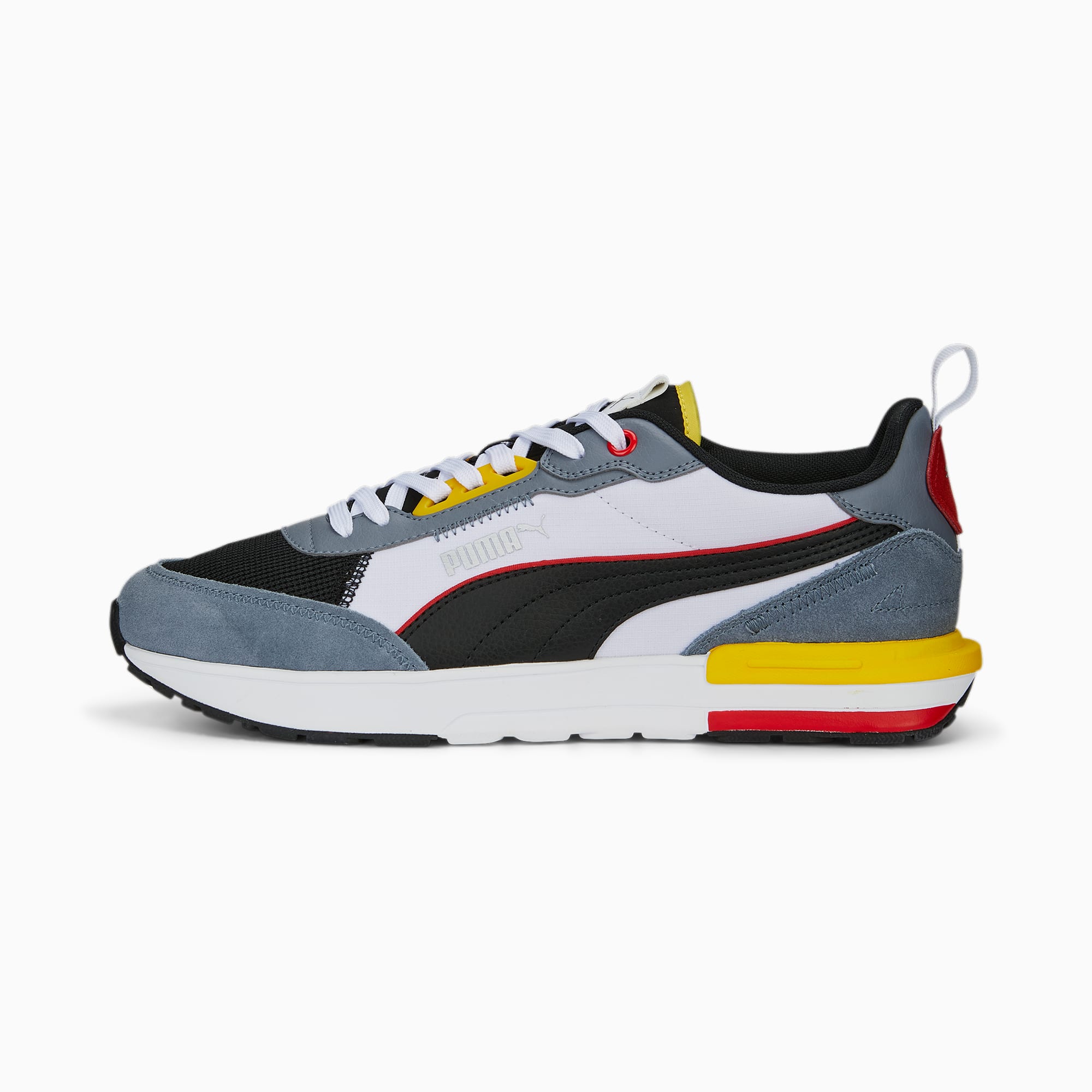 R22 Trainers