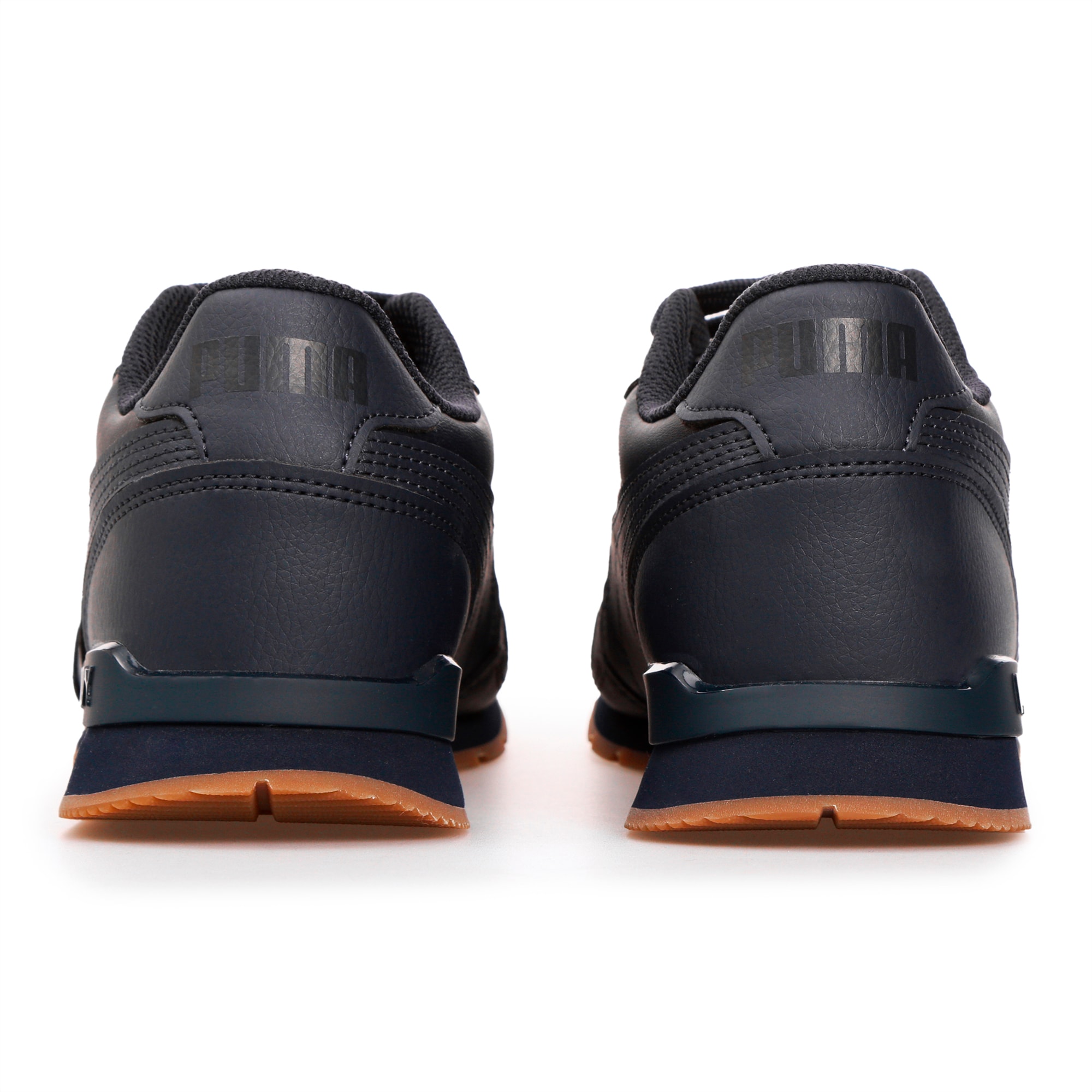 ST Runner v3 L Trainers