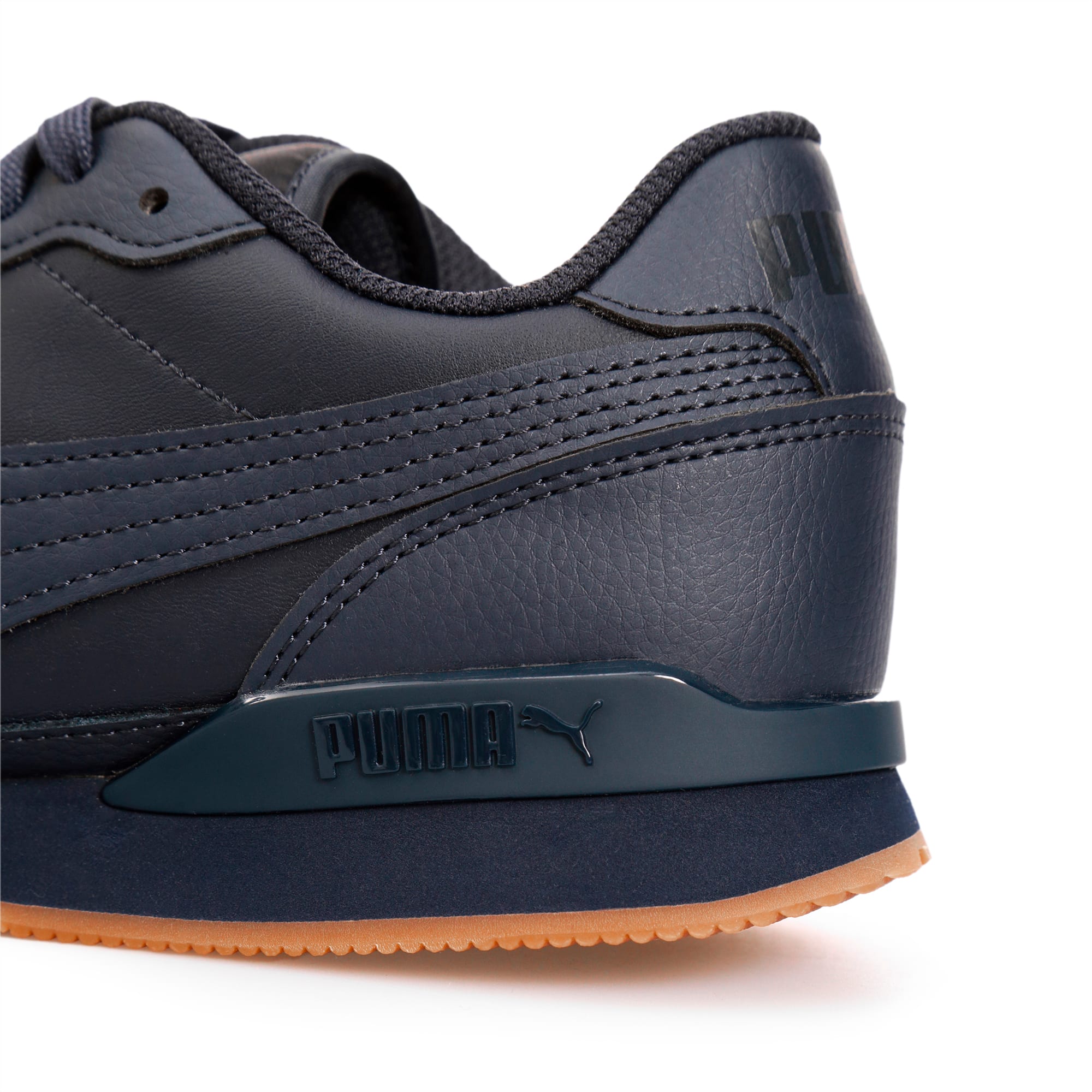 ST Runner v3 L Trainers
