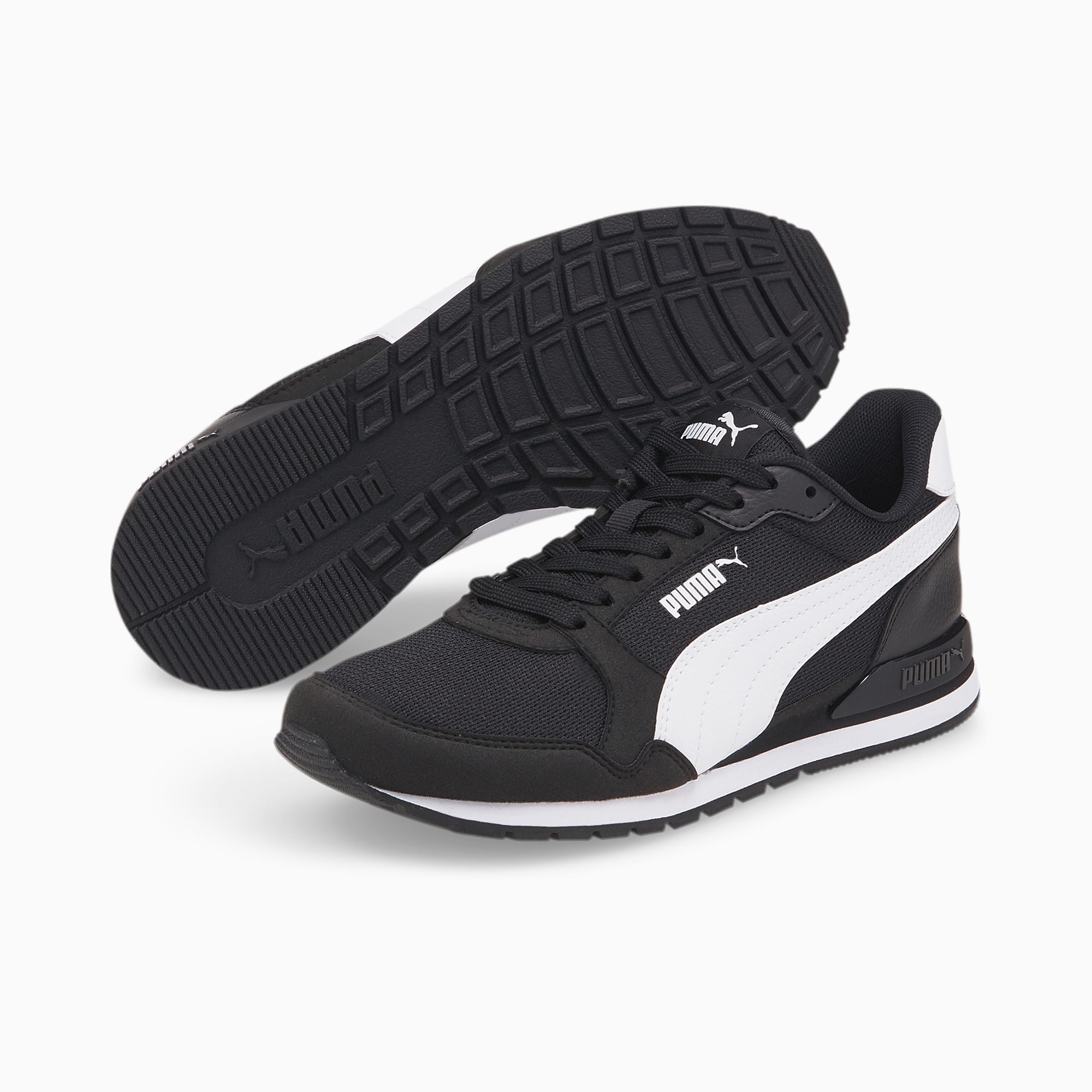 PUMA ST Runner v3 Mesh Running Shoes For Men - Buy PUMA ST Runner v3 Mesh  Running Shoes For Men Online at Best Price - Shop Online for Footwears in  India