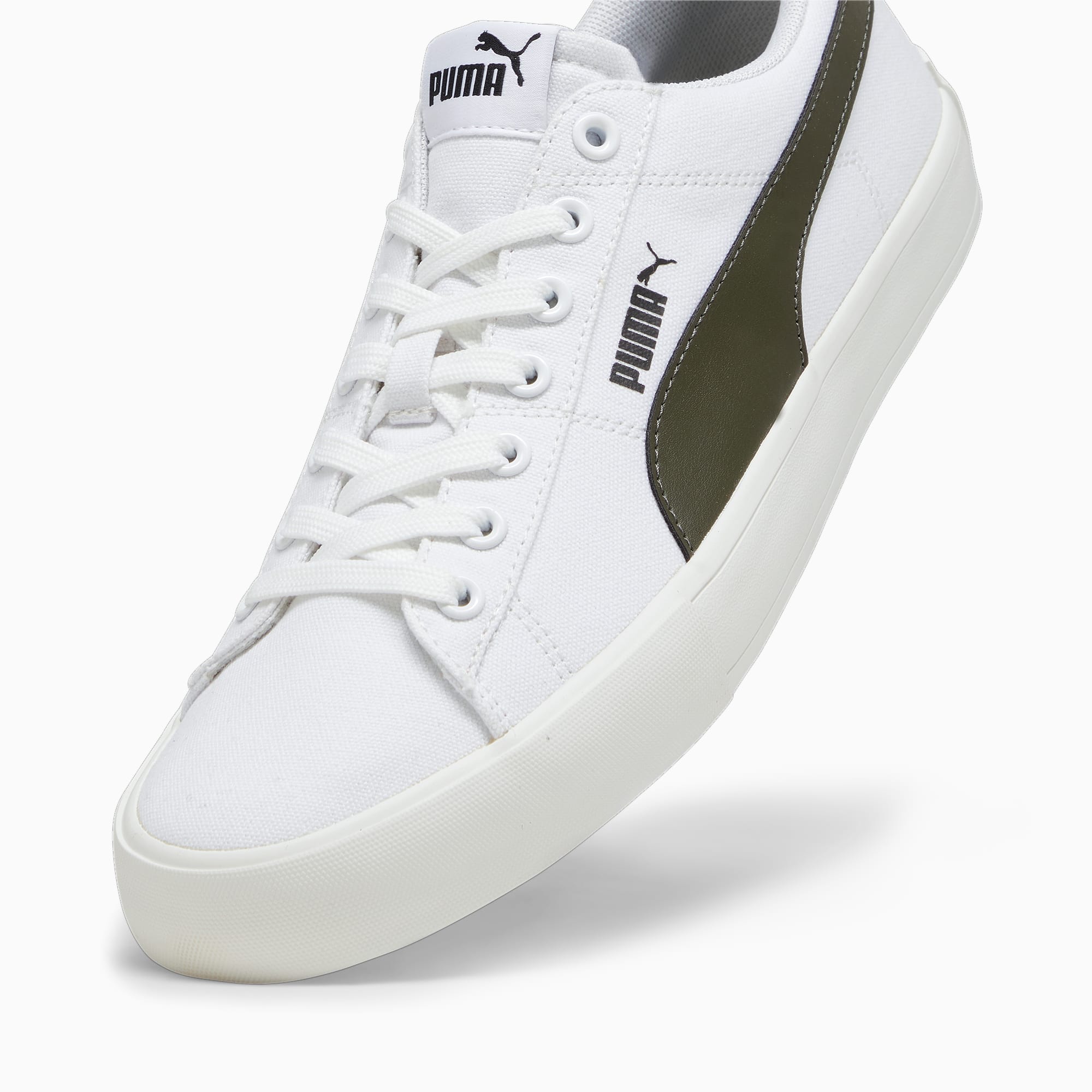 Puma canvas trainers deals
