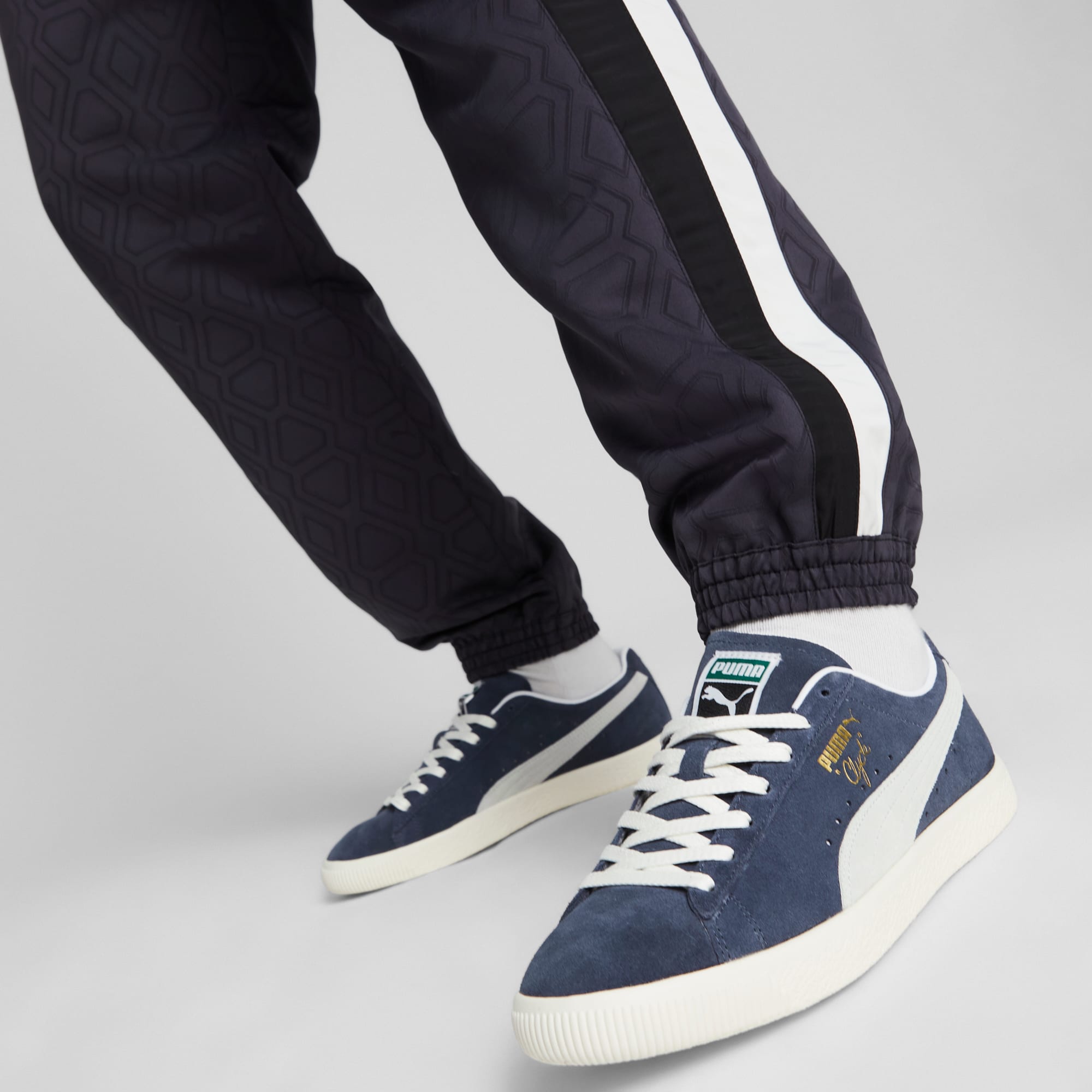 Mens puma clyde sneakers outlet