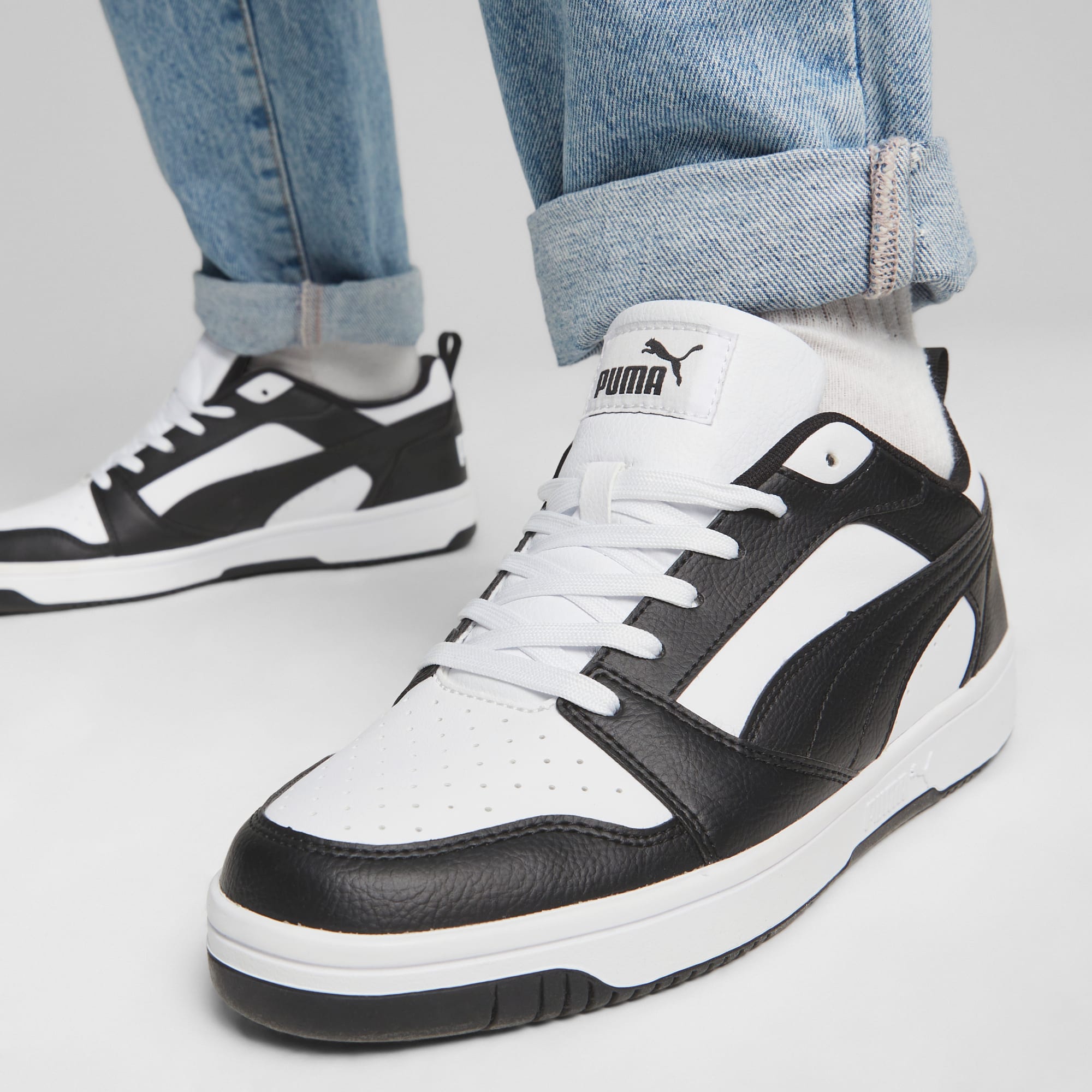 Rebound V6 Low Sneakers, PUMA White-PUMA Black-PUMA White, large