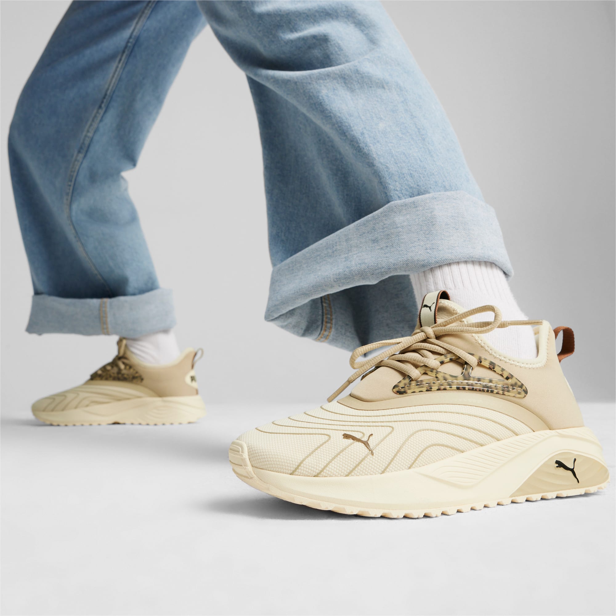 Pacer Beauty I Am The Drama Sneakers beige PUMA