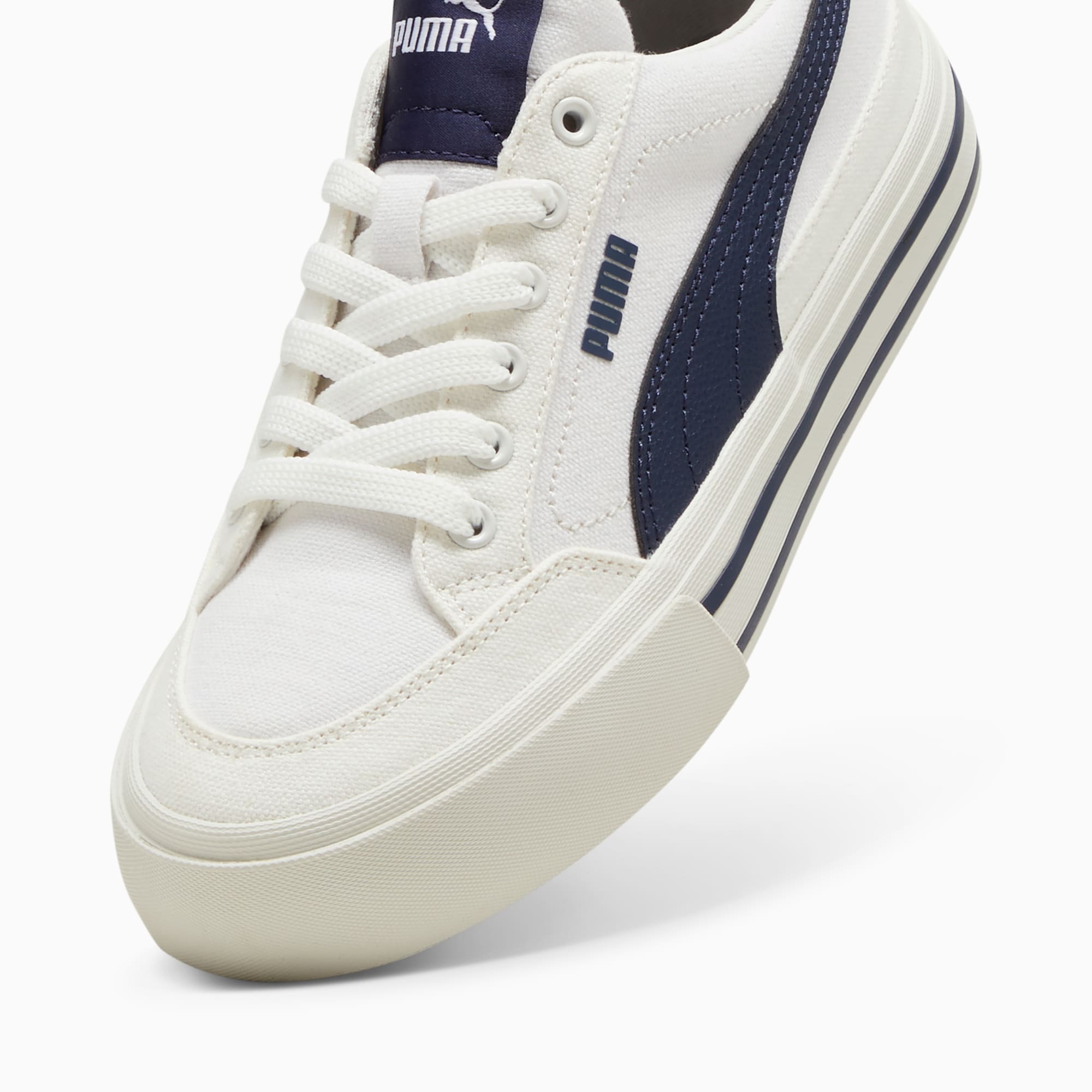 Court Classic Vulc Formstrip Youth Sneakers PUMA