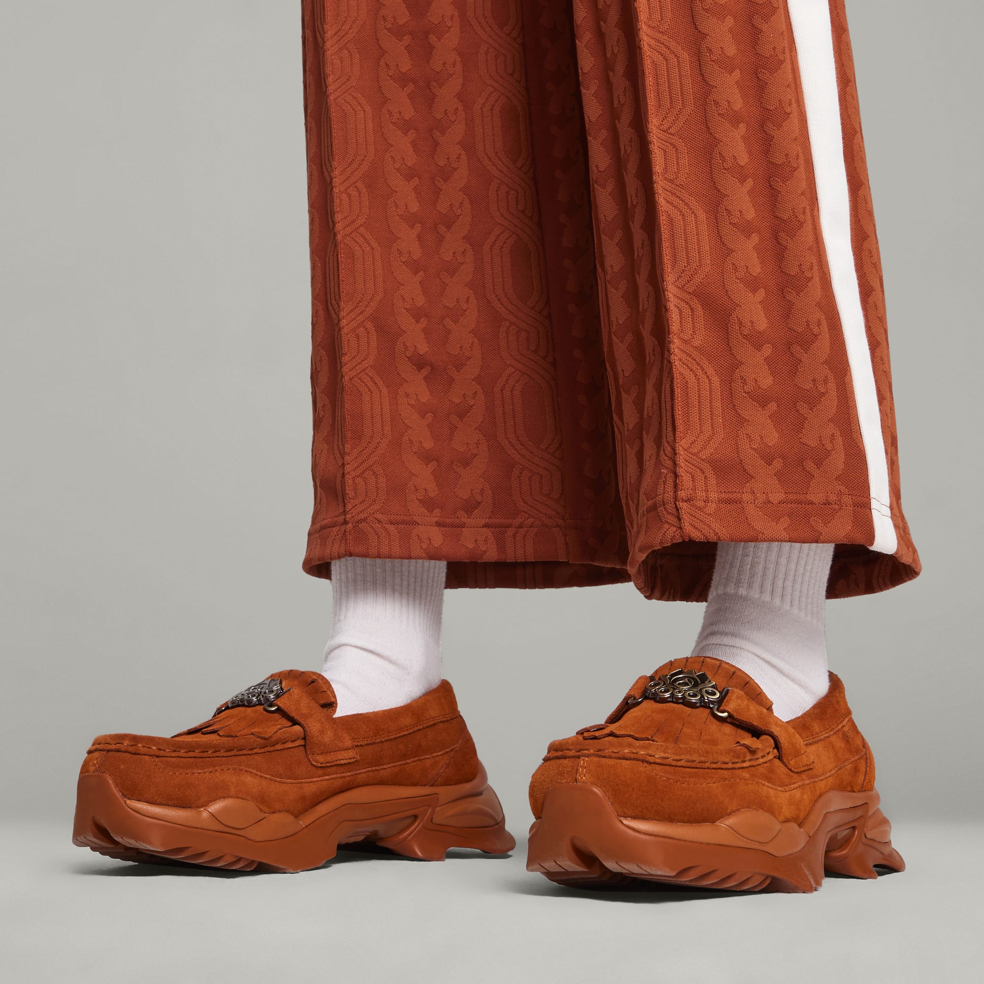 送料無料 いつまで PUMA x PALOMO Nitefox Suede Loafer | PUMA 靴