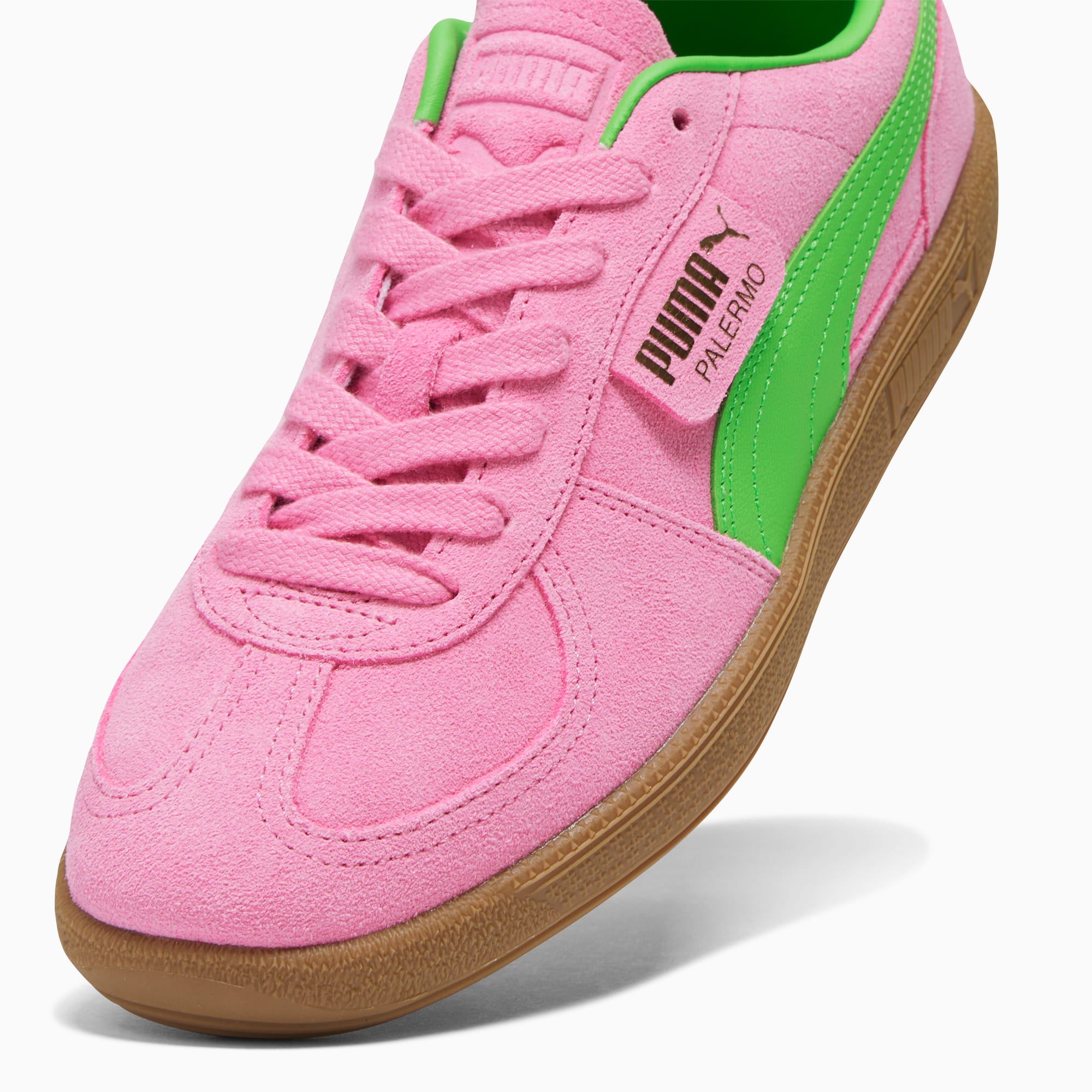 Pink takkies sale