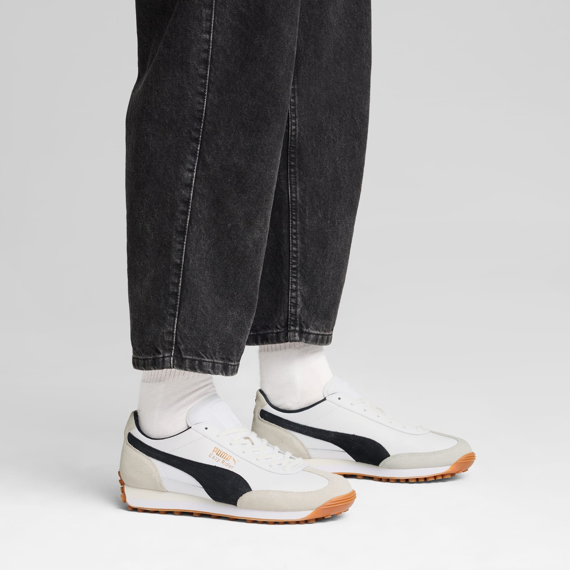Puma easy rider black white top
